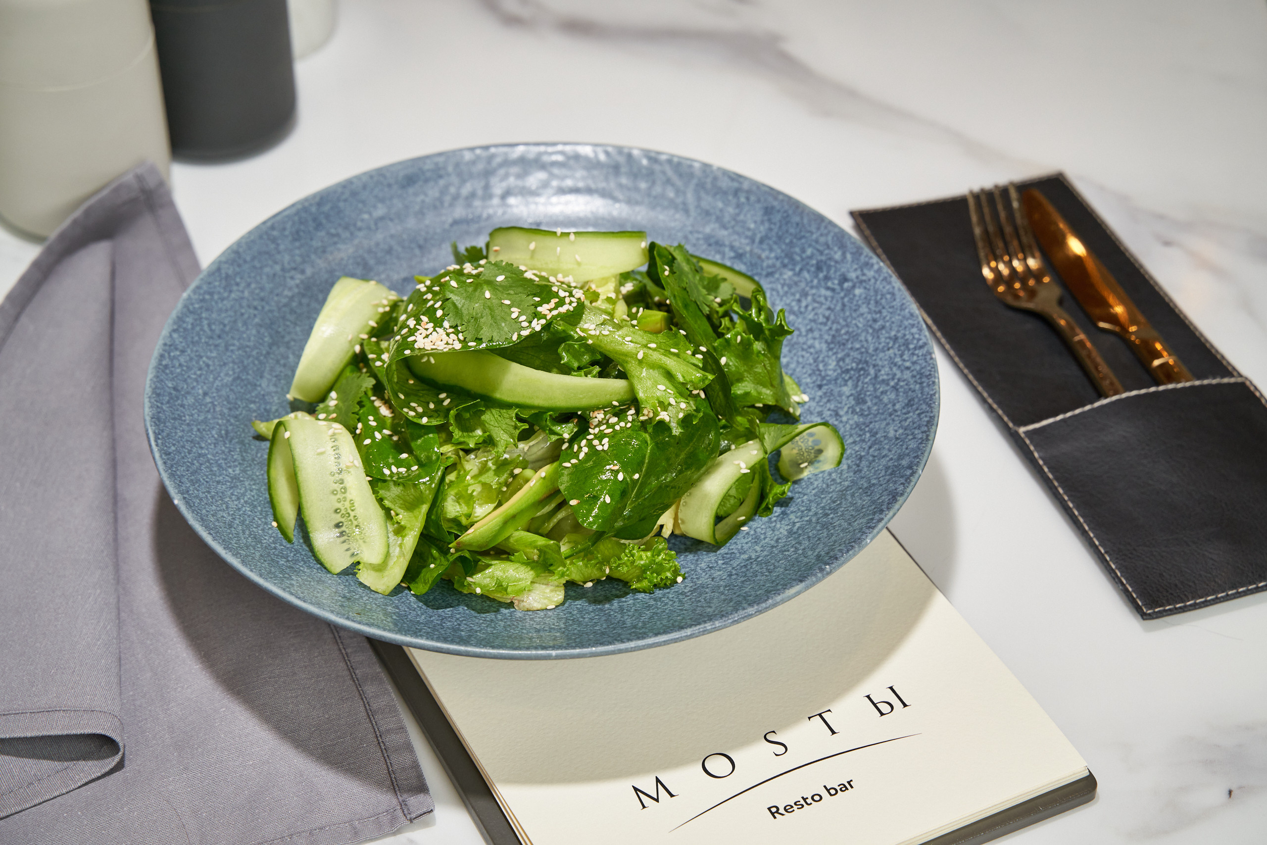 Рестро бар «Мосты». Фотограф новорожденных во Владивостоке Ромашко Виктория