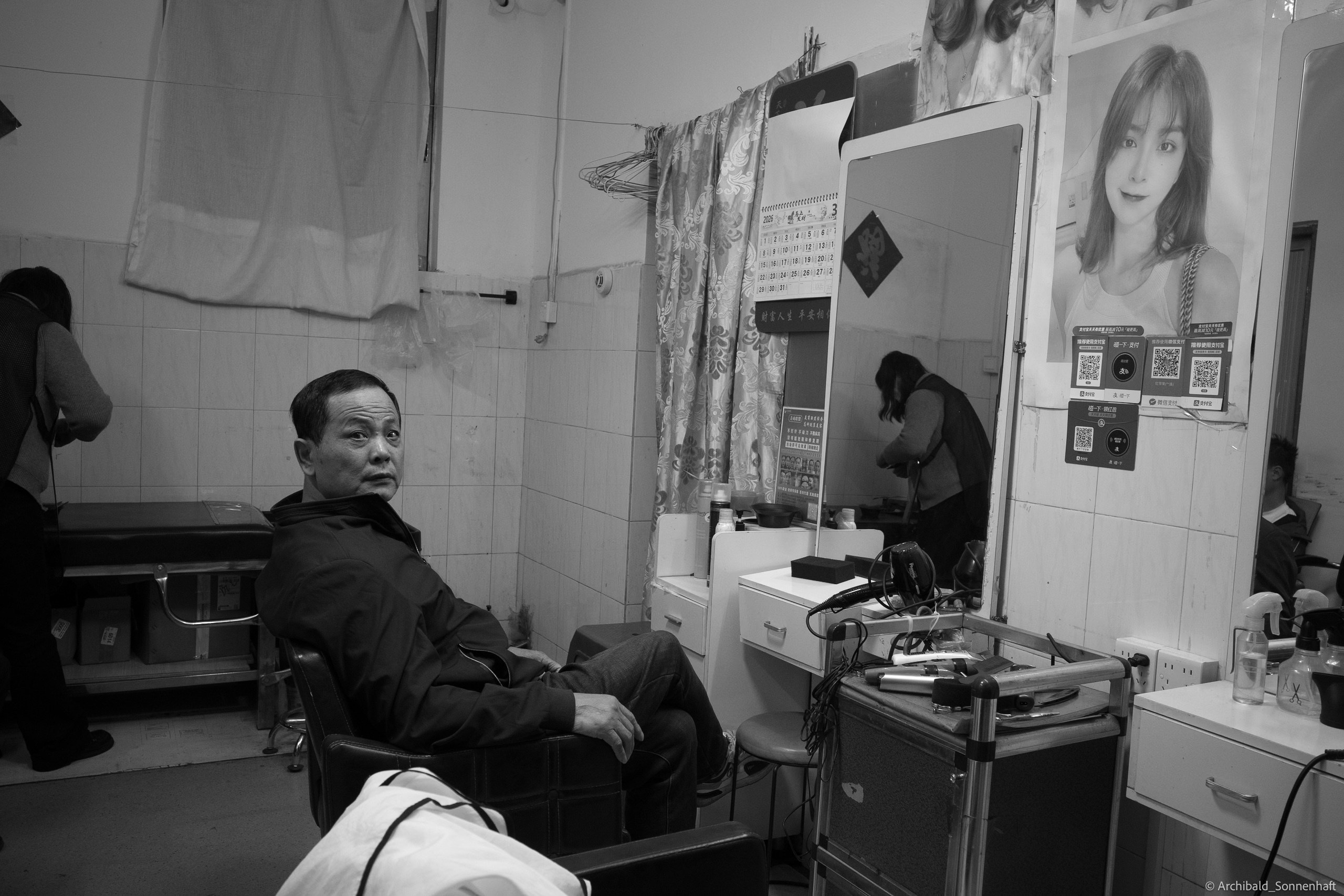 Shipai Urban Village. Photographer in Guangzhou, China. Archibald Sonnenhaft