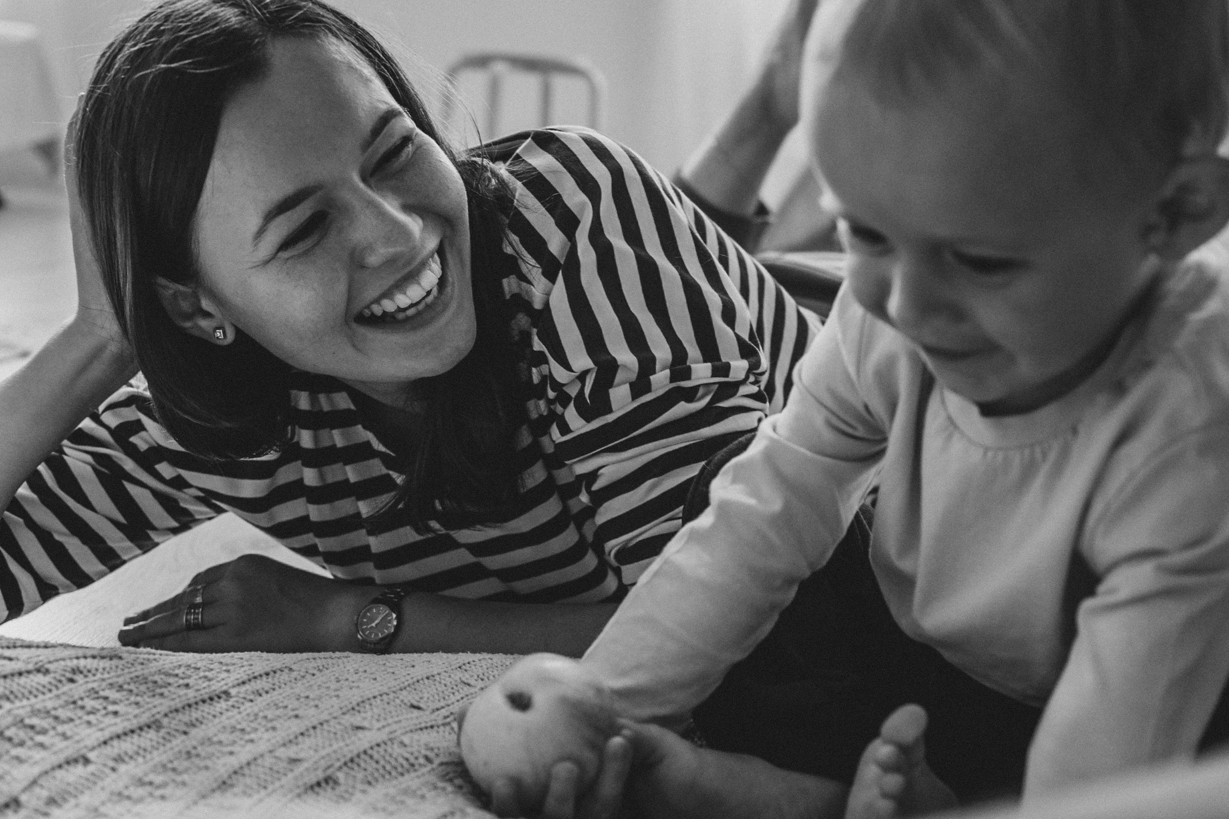 Ярослав и яблоки. Гаврилова Настя семейный фотограф lifestyle в Москве