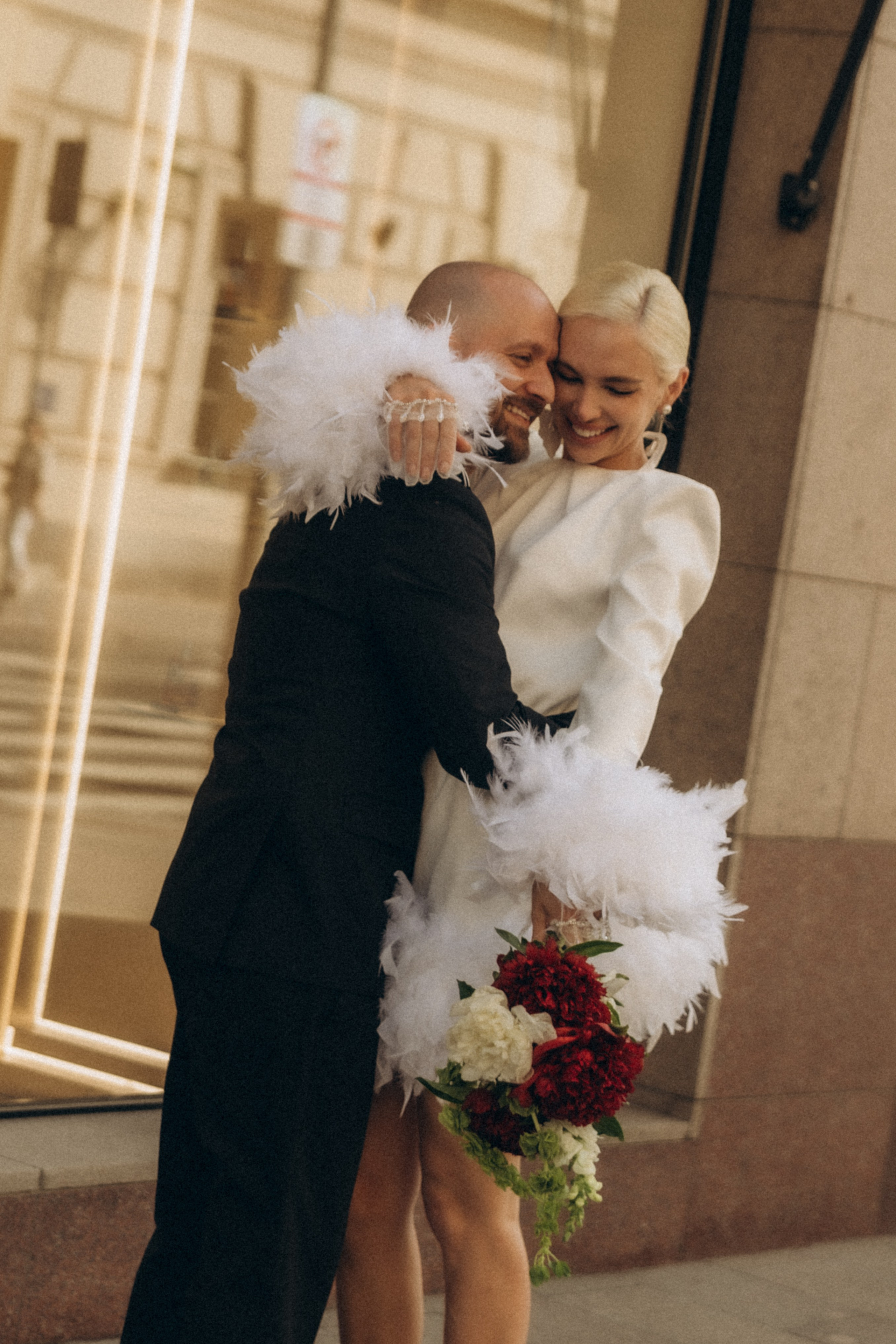 Прогулка у Большого театра. Гаврилова Настя семейный фотограф lifestyle в Москве