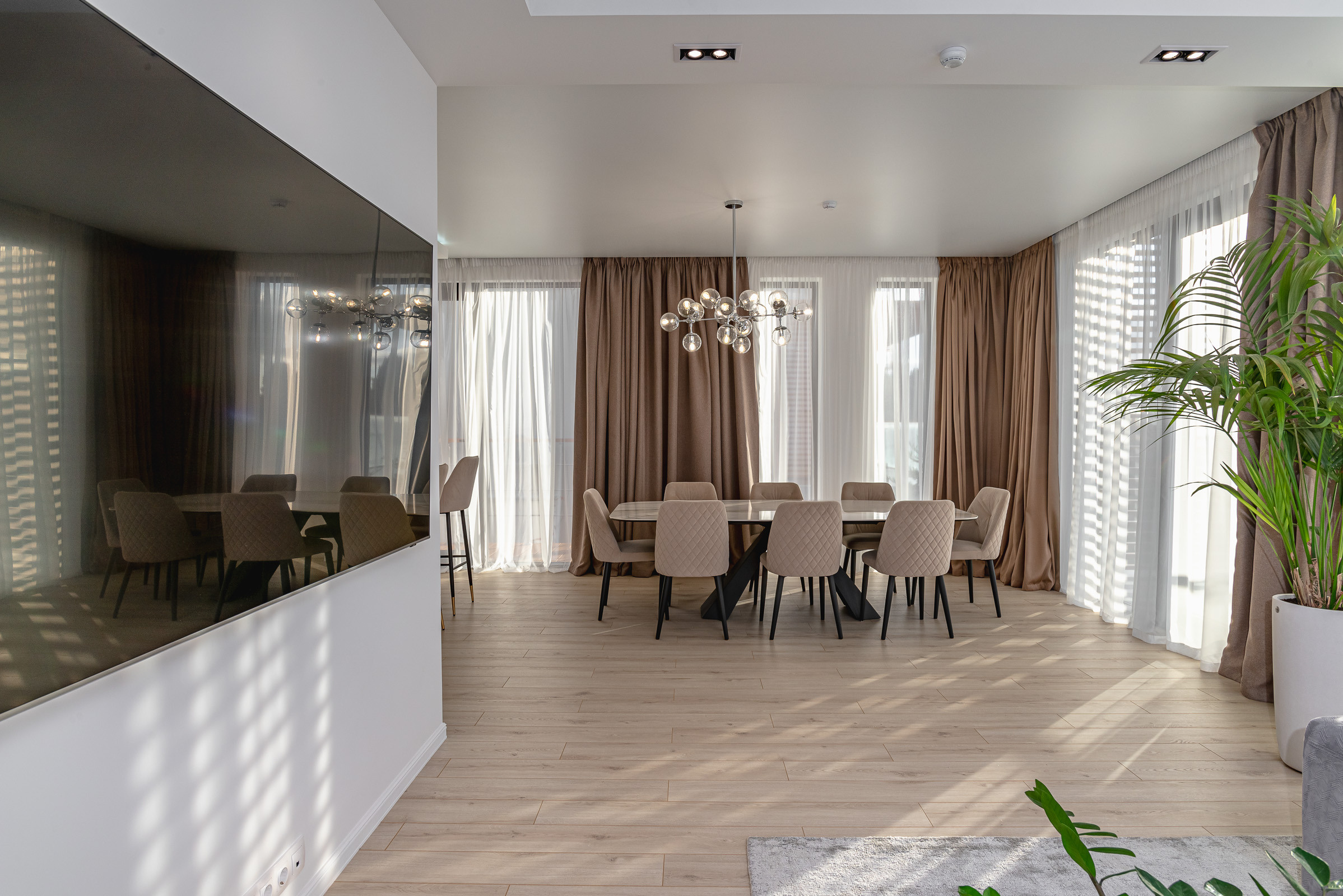 Съемка двухэтажного коттеджа в пгт. Парковое для портфолио. Фотограф интерьеров Фотосъемка рекламы в Ялте и по Крыму