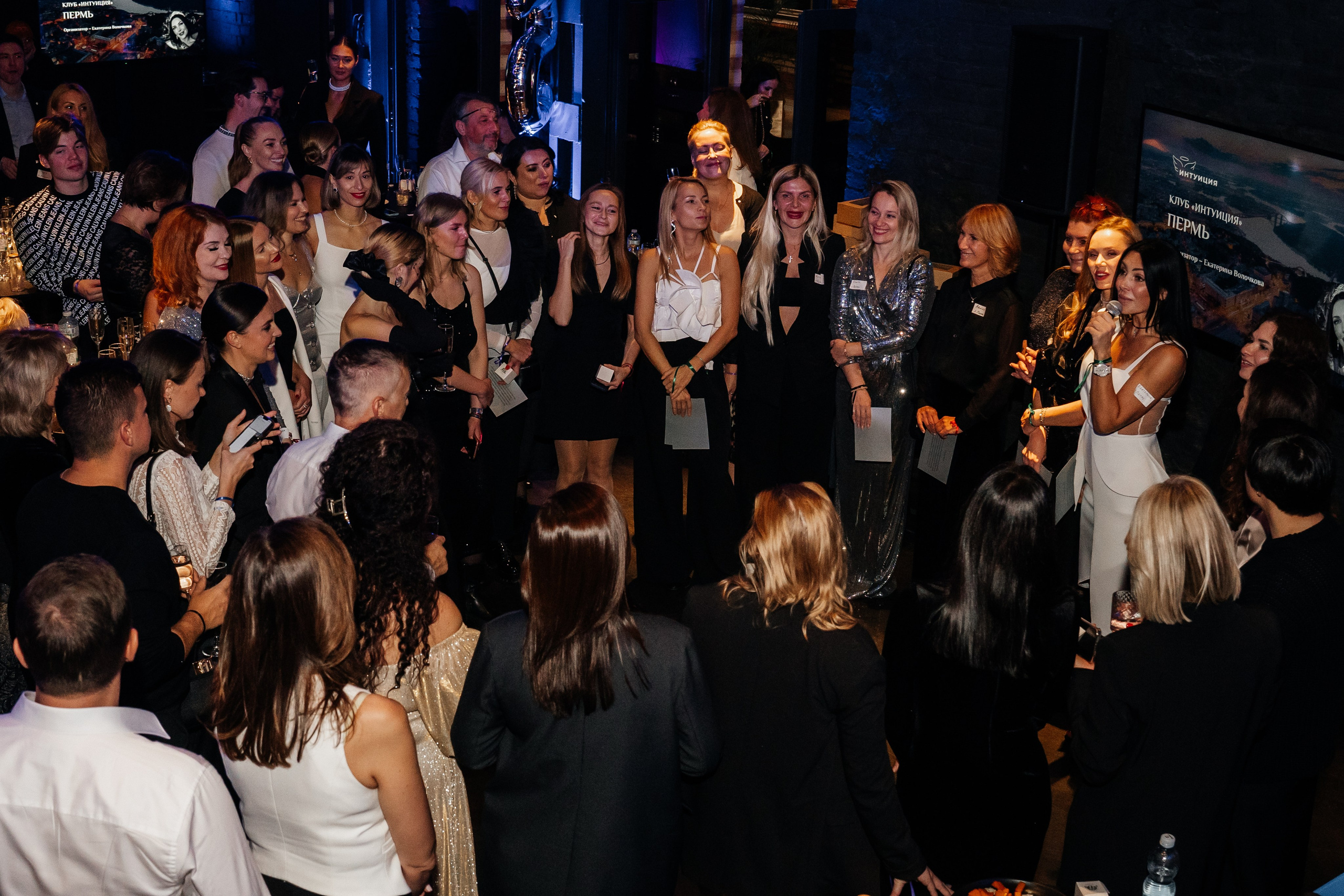 Юбилей клуба «ИНТУИЦИЯ». Семейный и репортажный фотограф в Москве Оксана Шилова