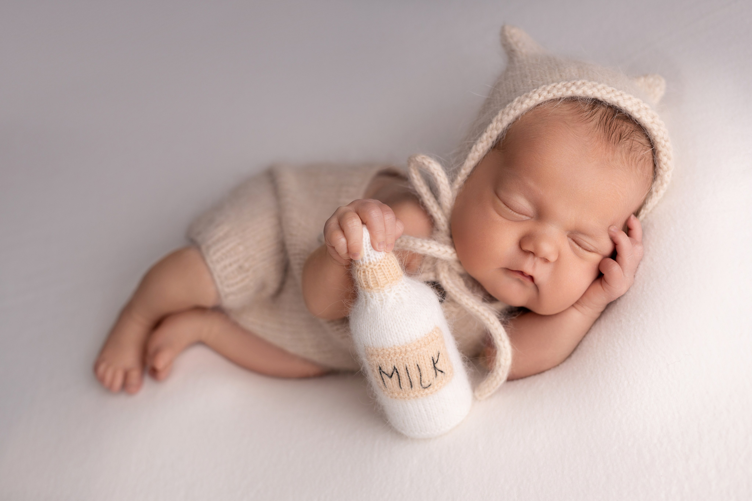Классическая фотосессия малыша. Фотограф новорожденных малышей в Омске и Омской области Эльвира Камаева