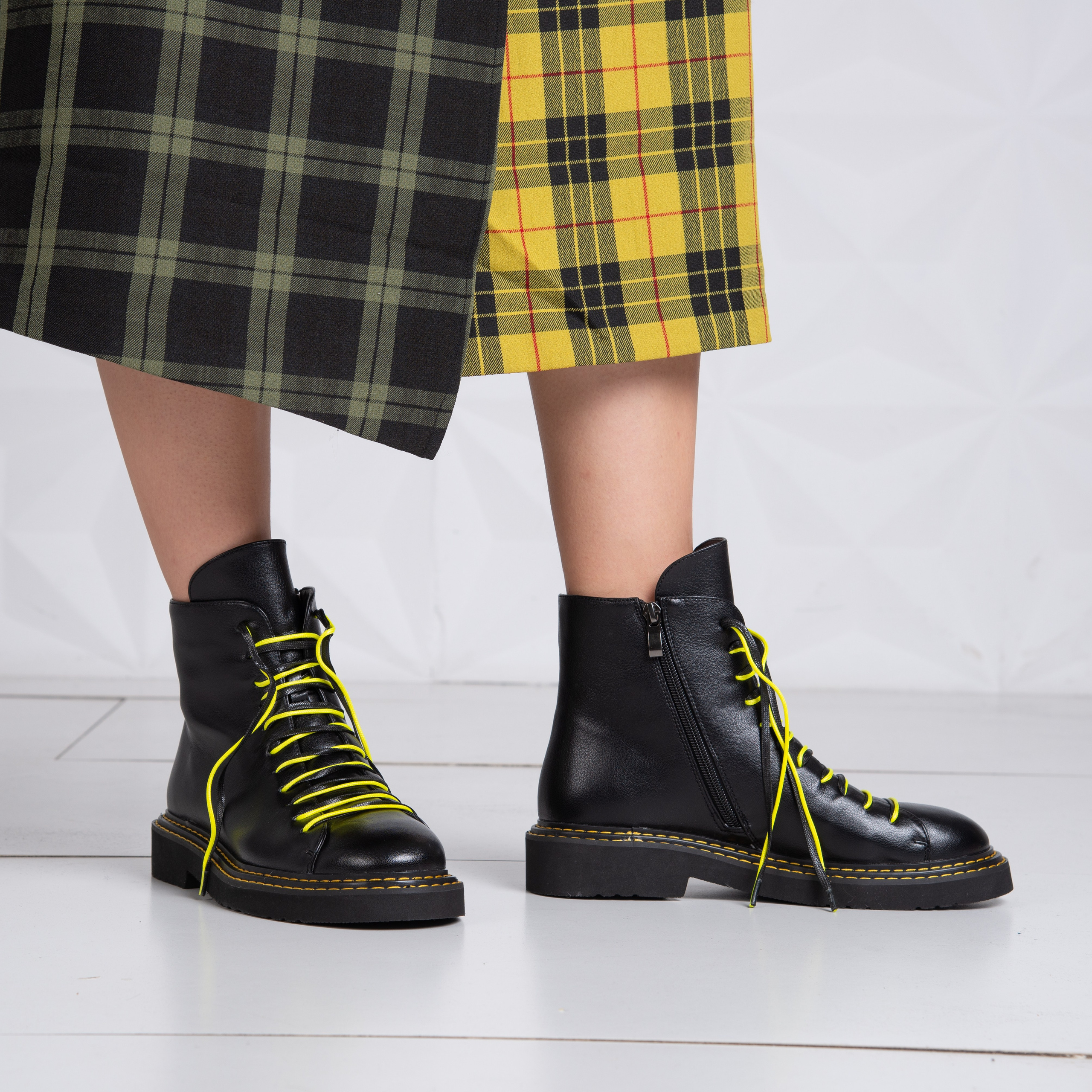 Съемка для бренда обуви. Фотограф Юлия Зимина