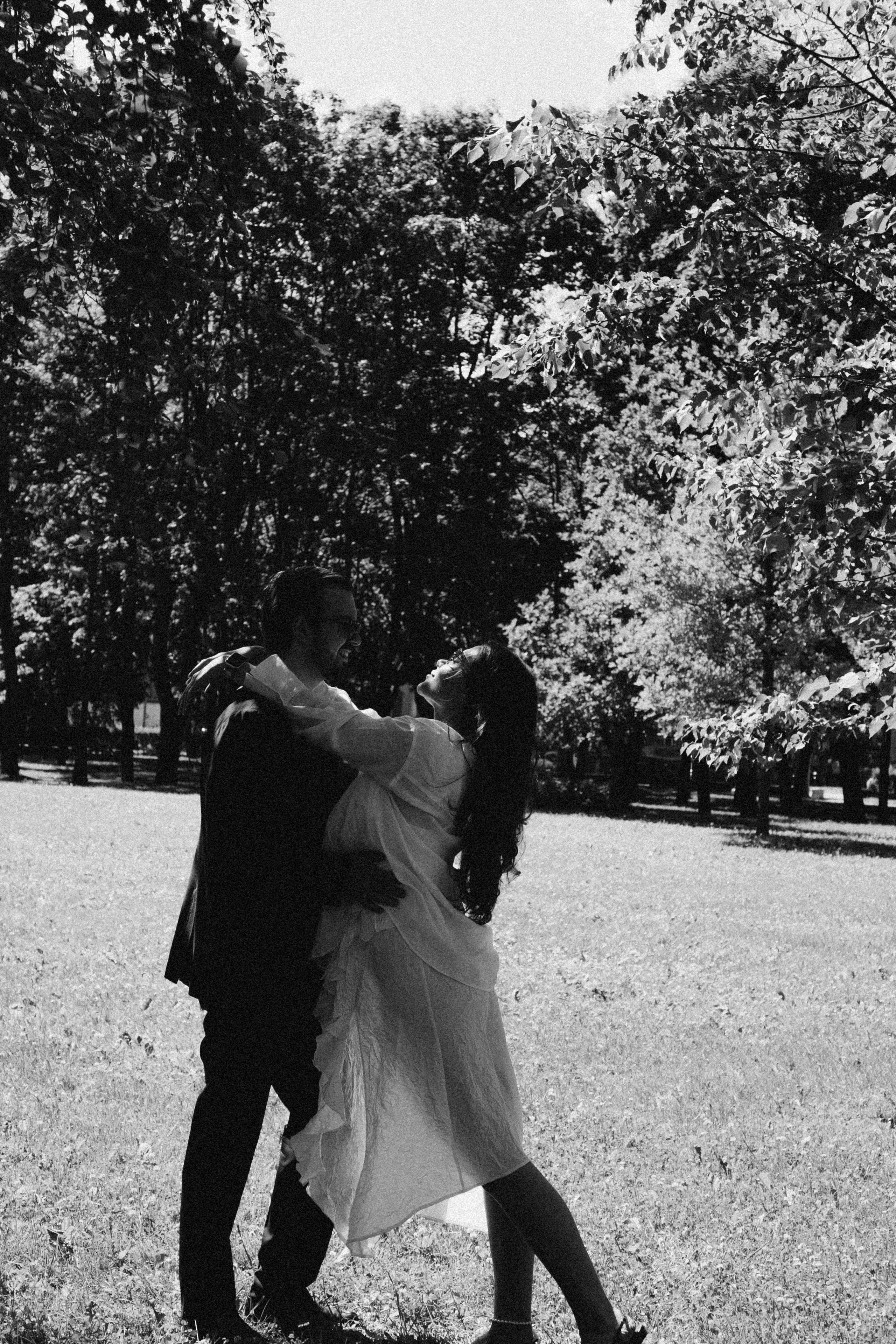 СВАДЕБНАЯ СЬЕМКА В ПАРКЕ ПОБЕДЫ И ПРОГУЛКА ПО МОСКОВСКОМУ ПРОСПЕКТУ. Профессиональный фотограф, Санкт-Петербург — Виктория Богомолова