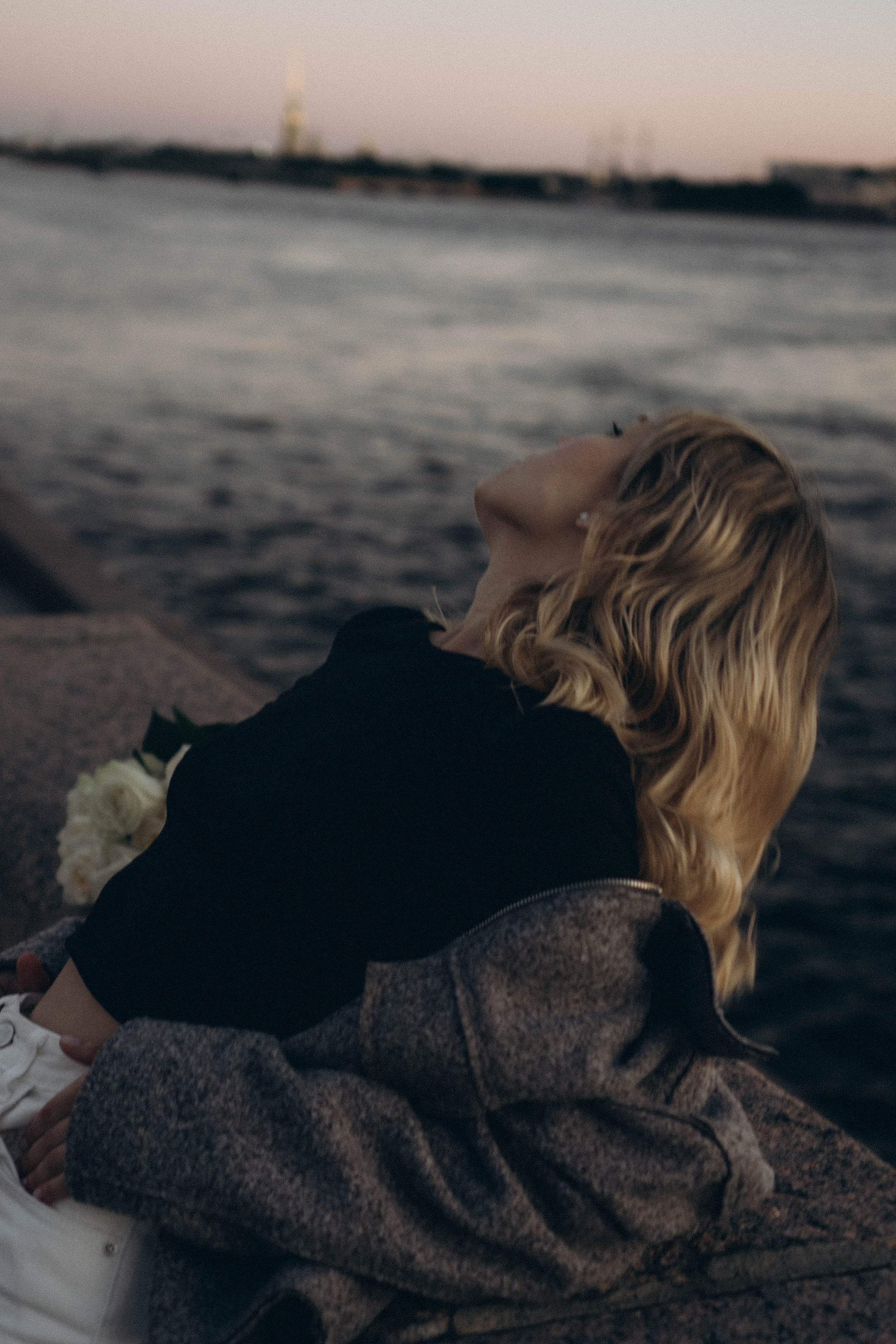 ПРОГУЛКА ПО ГОРОДУ В БЕЛЫЕ НОЧИ (другой вариант). Профессиональный фотограф, Санкт-Петербург — Виктория Богомолова