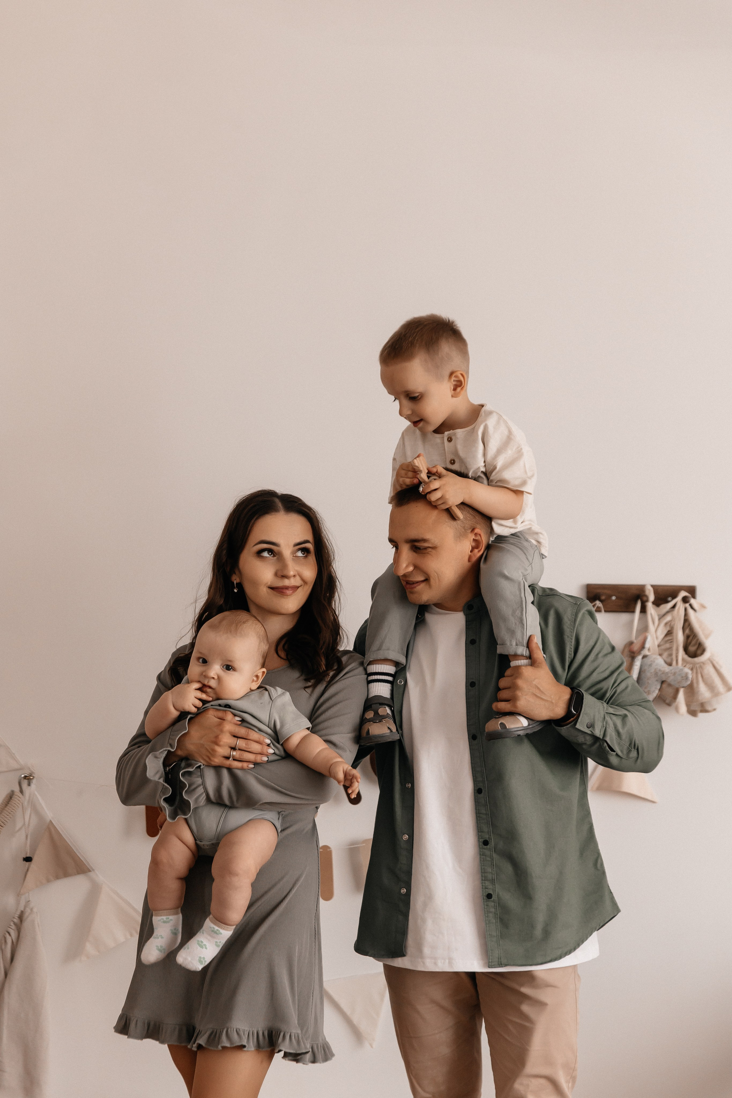 Павел, Кристина, Святослав, Елисей. Семейный фотограф Минск Усова Ольга