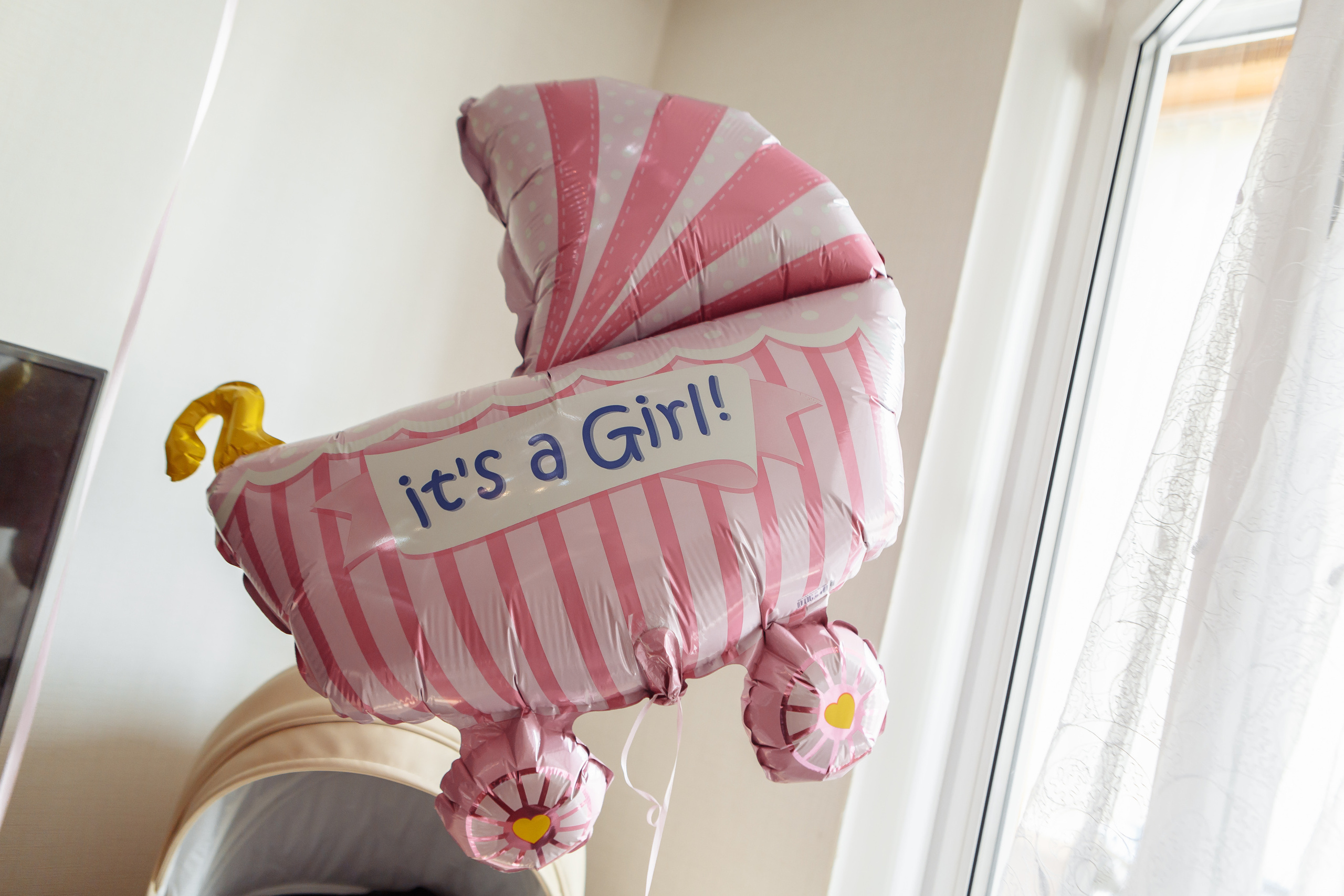 Фотограф на выписку из роддома Екатеринбург. Фотограф Виктория Темирова Екатеринбург