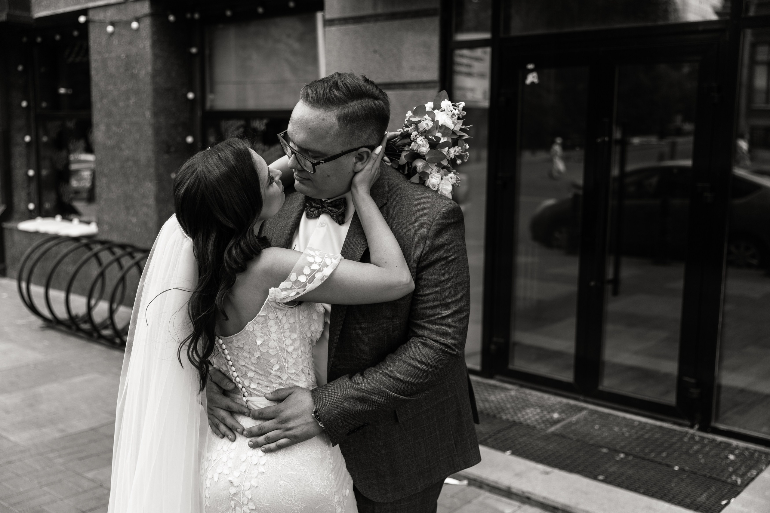 Свадебный фотограф Уфа — Руслан ГабдлисламовЖивые эмоции, красивые кадры, воспоминания на всю жизнь.Работаю по всей Республике Башкортоста. Свадебный фотограф Уфа Руслан Габдлисламов