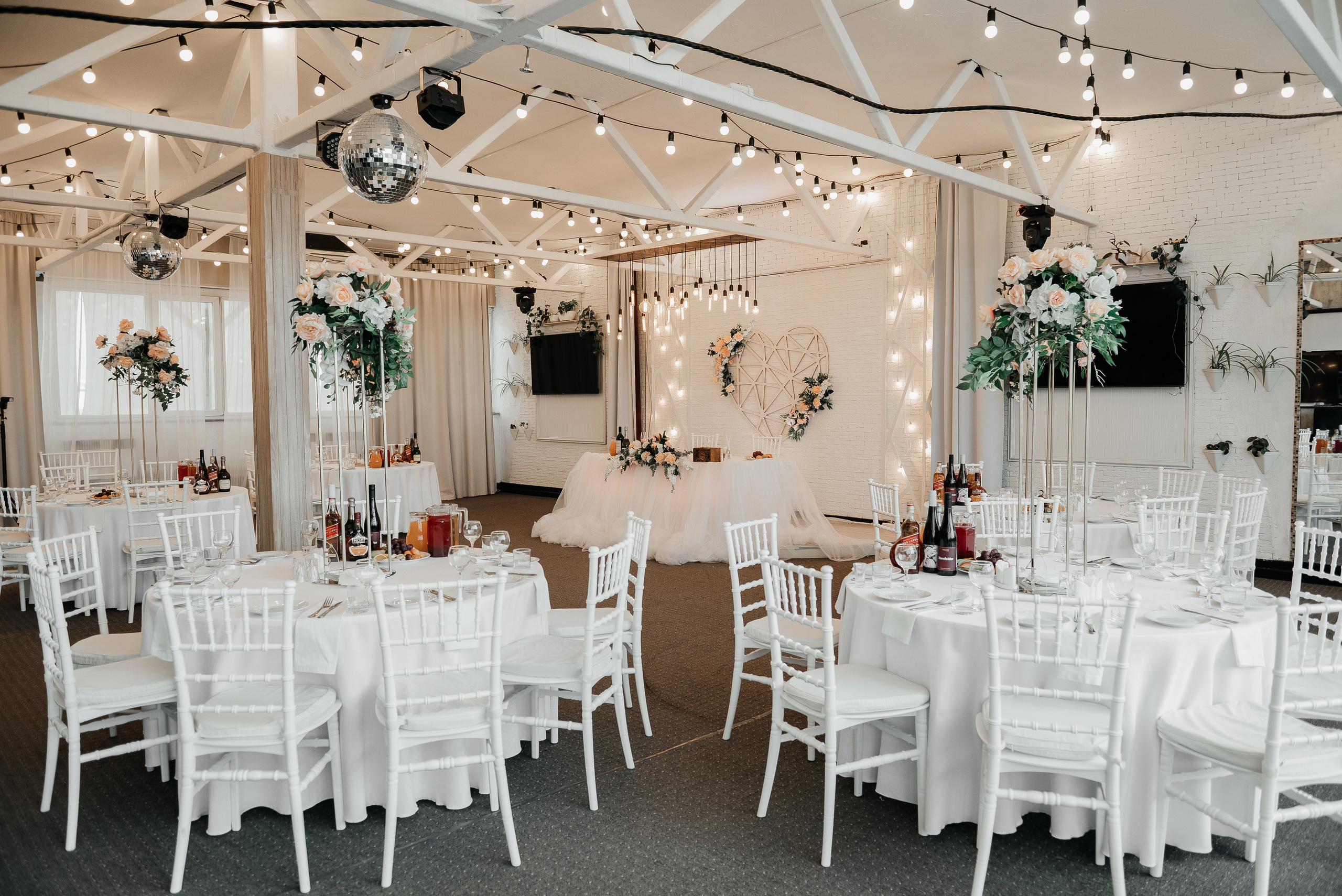 Свадебный фотограф в Екатеринбурге. Свадебная фотосъемка. Свадебный фотограф в Екатеринбурге