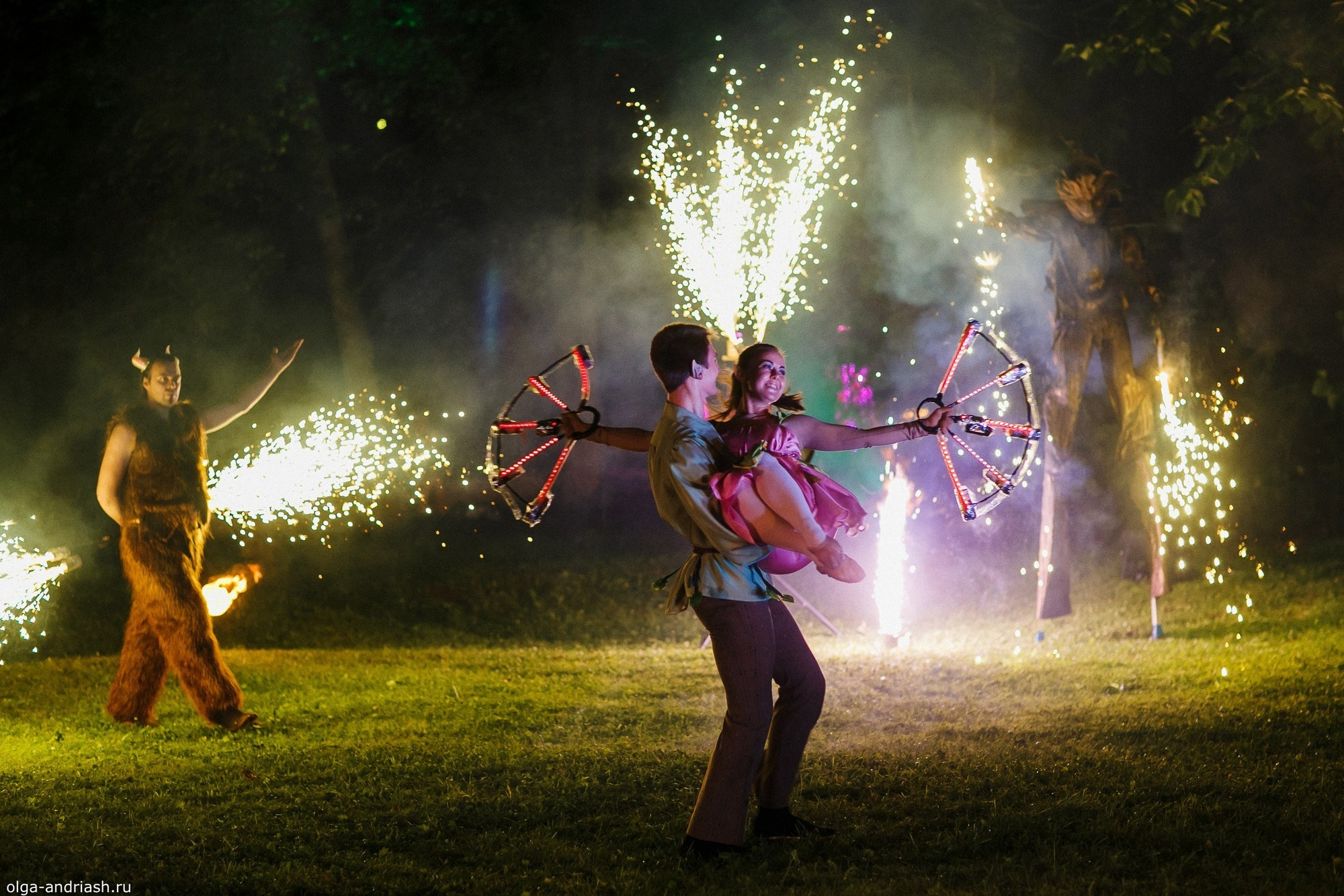 Вечерняя выездная регистрация. Семейный, портретный и свадебный фотограф в Санкт-Петербурге и Москве