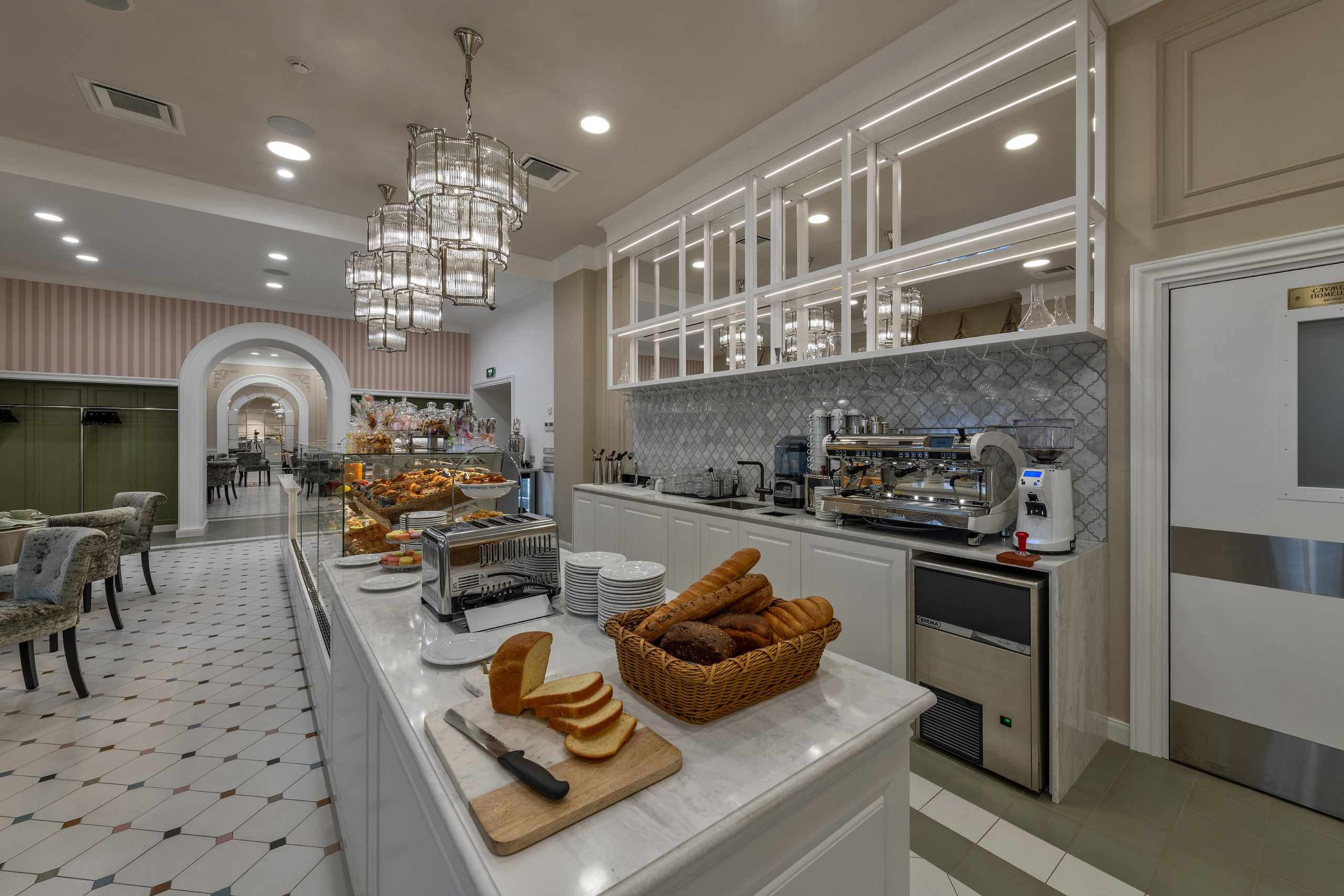 Отель «Ласточка» 5*. Фотосъёмка интерьеров и архитектуры гостиниц, промышленная съёмка