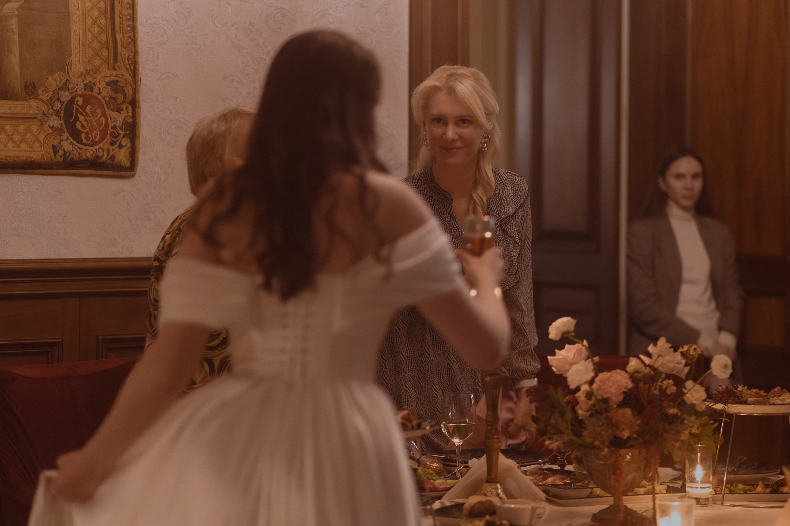 Welcome back to your own dinner party. Фотограф Лия Козловская Минск