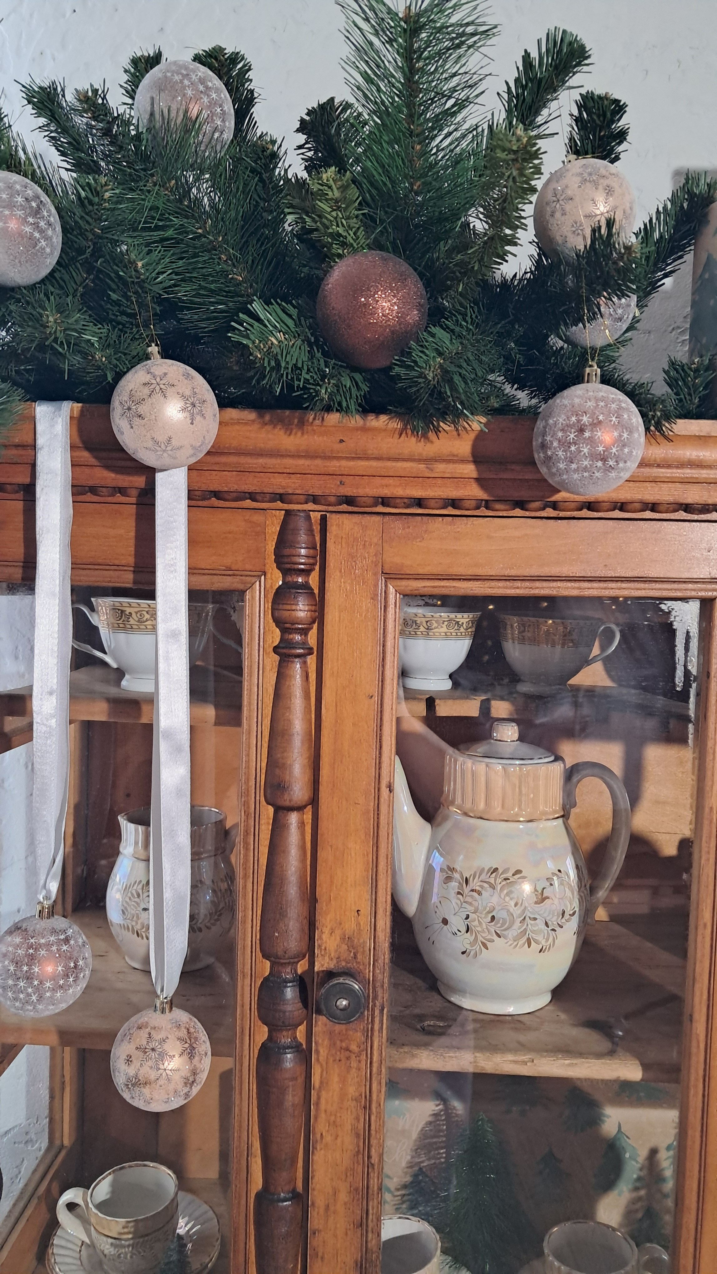 «Зал сменных декораций». Выпускные альбомы Нефтекамск