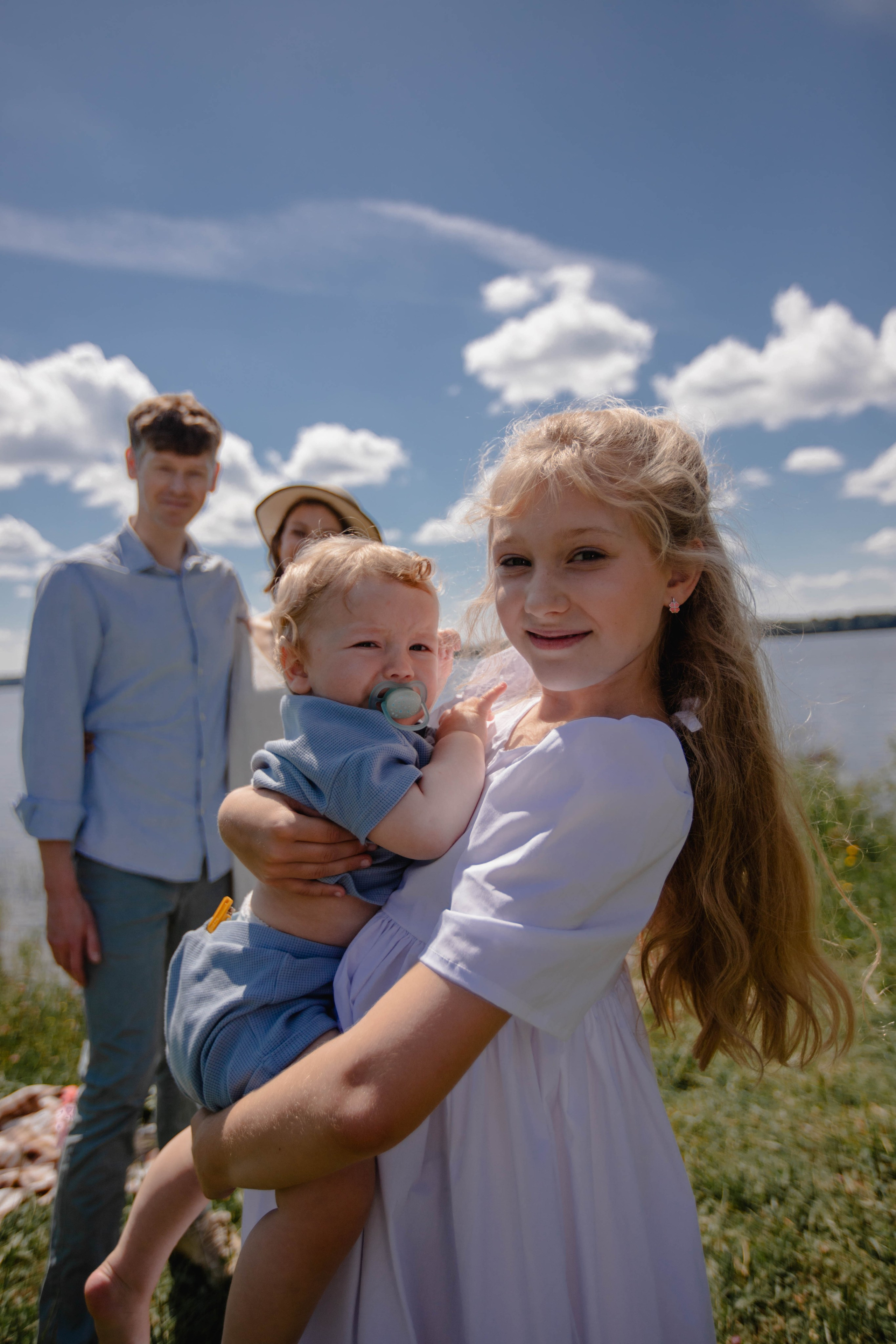 Семейная съёмка у воды