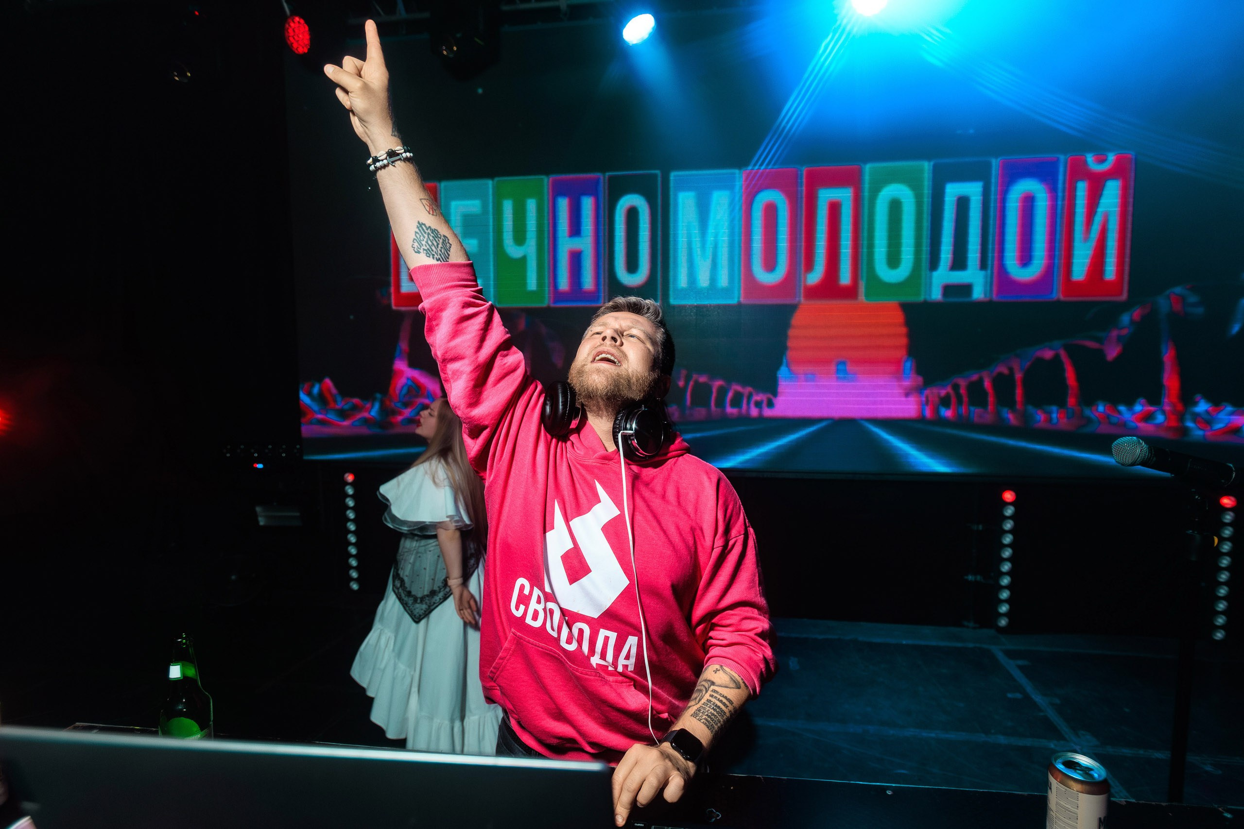 22.08.25 Вечно молодой. Репортажный фотограф Екатеринбург | Яркий, качественный репортаж | Концерты, клубы, репортаж, праздники, корпоративы