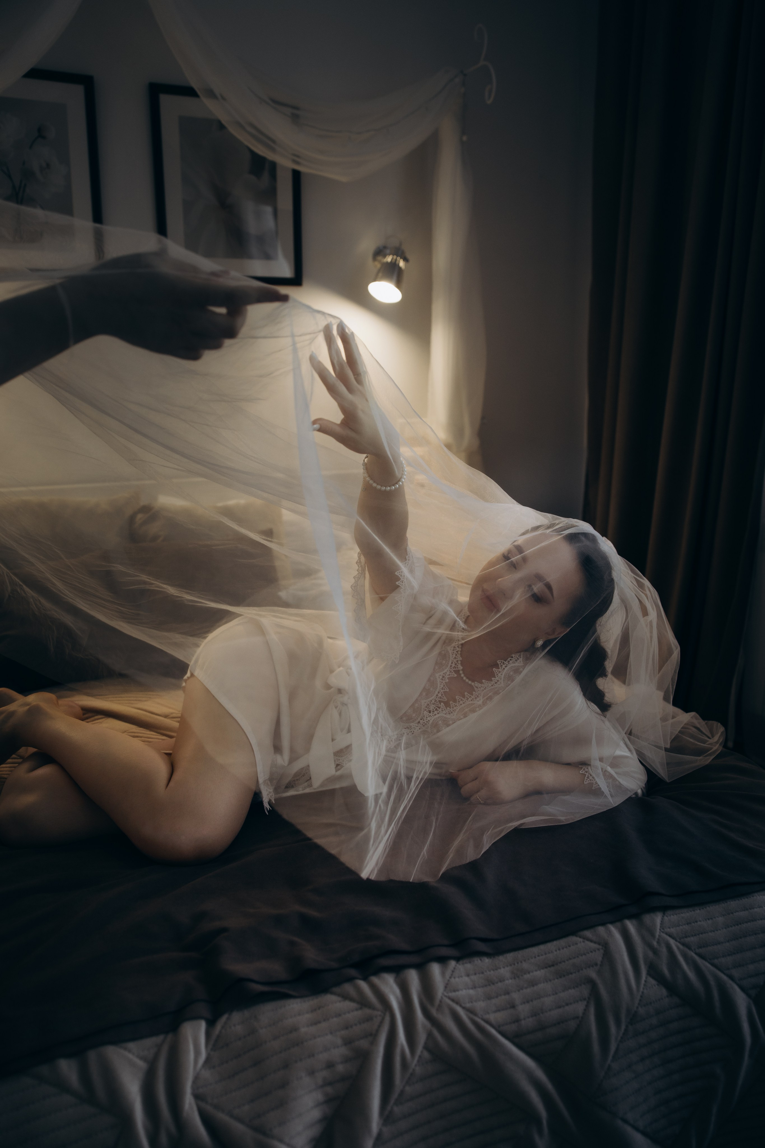 Свадебная фотосъемка в Пензе: Ольга и Владислав в отеле и студии «Перспектива»