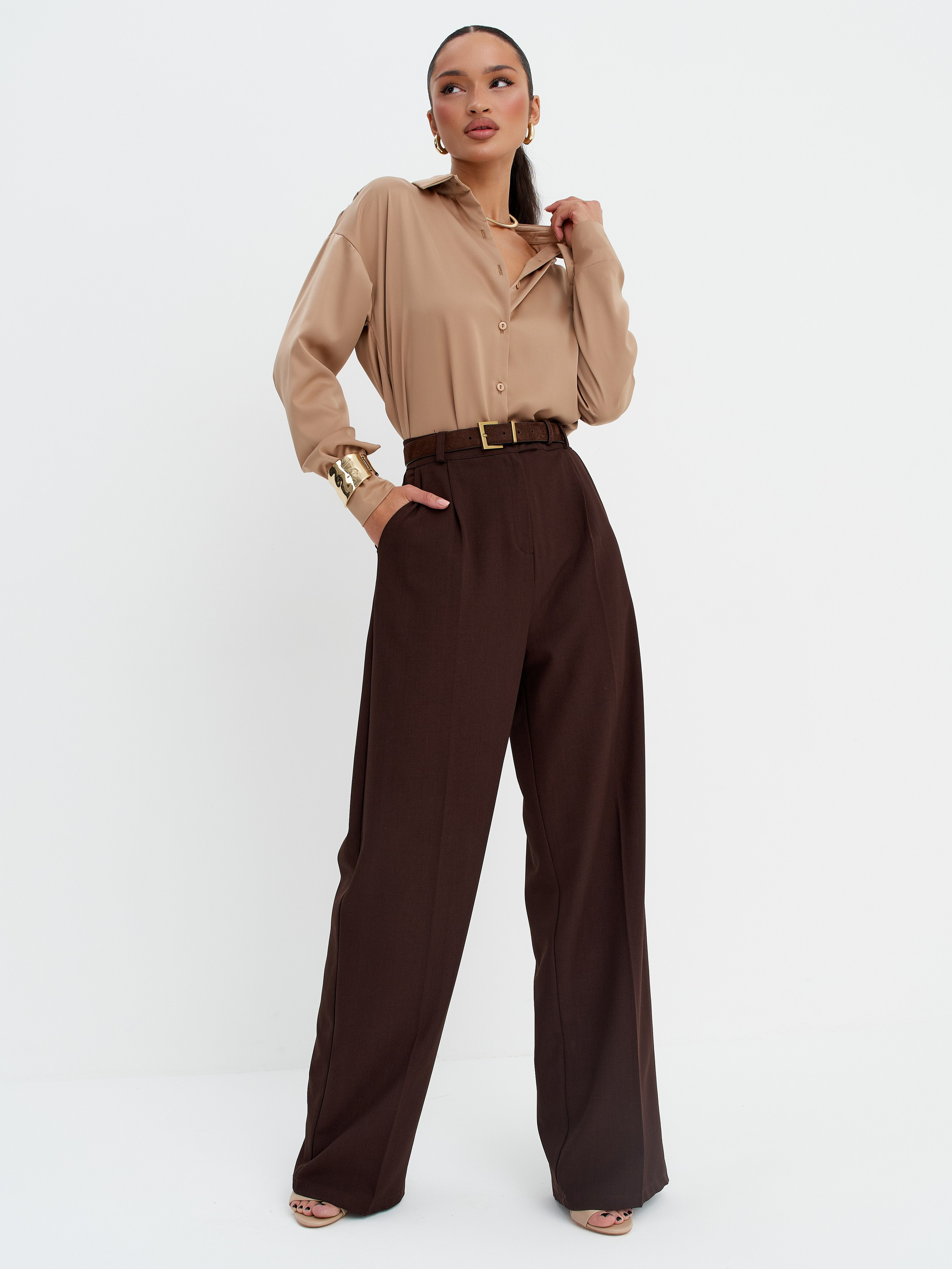 Brandbook рубашка. Фотограф для маркетплейсов в Москве