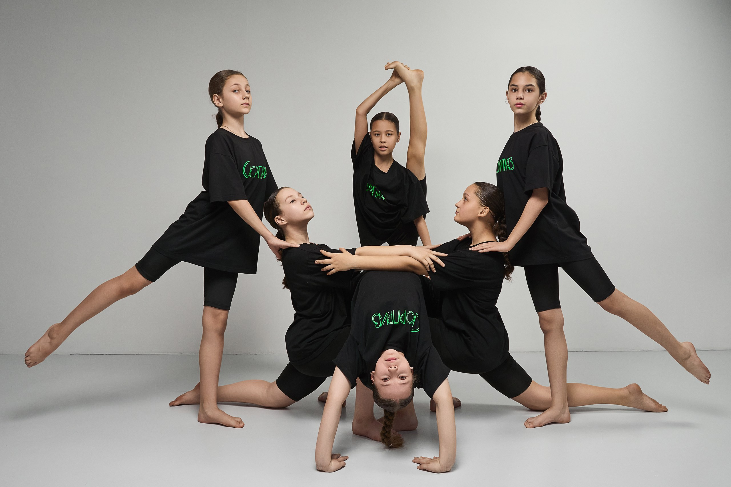 Спортивная фотосессия гимнасток и танцоров в Заволжье. Фотограф в Заволжье Алексей Шабалин