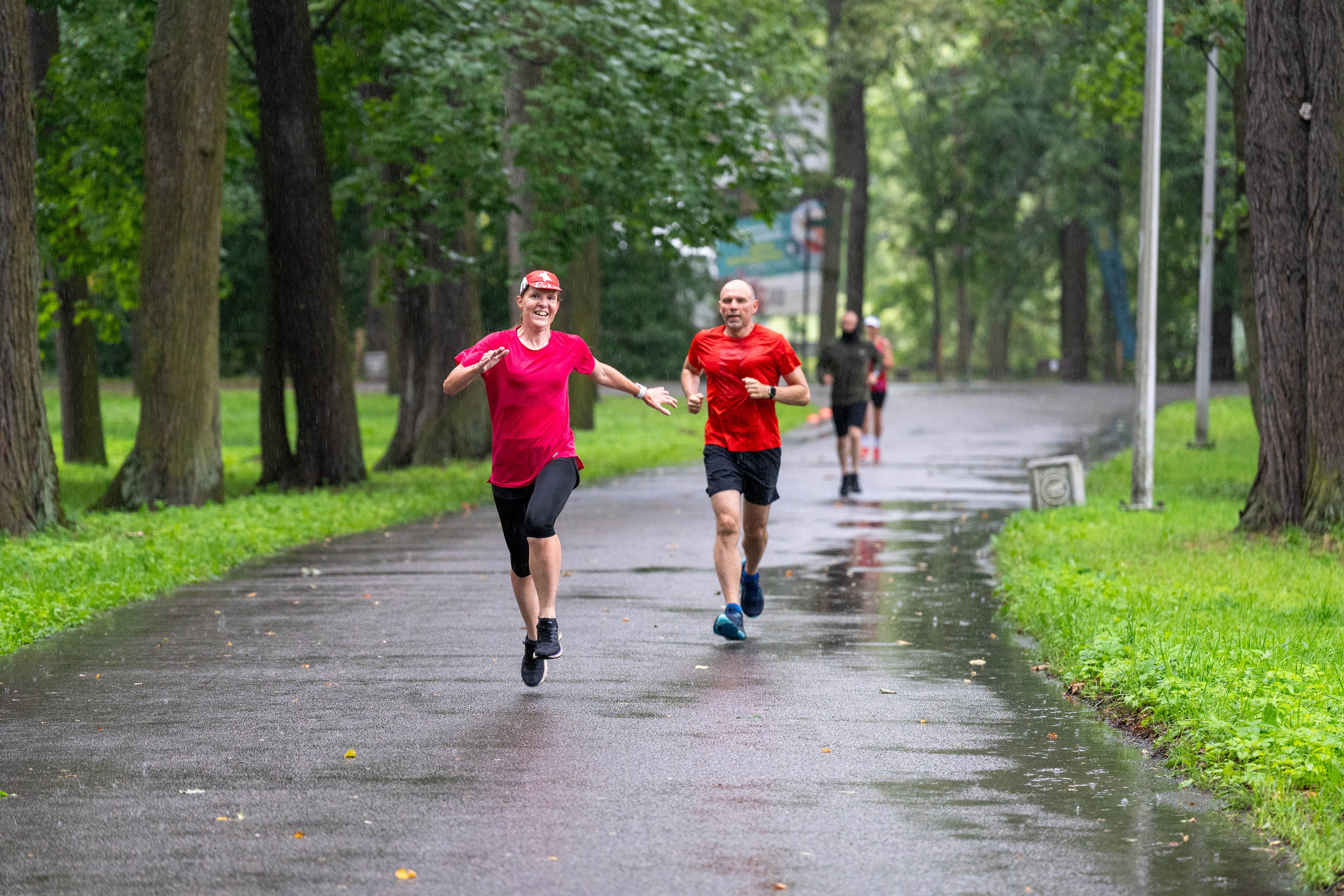 Участники «5 вёрст» на Елагином острове – спортивный фотограф Санкт-Петербург
