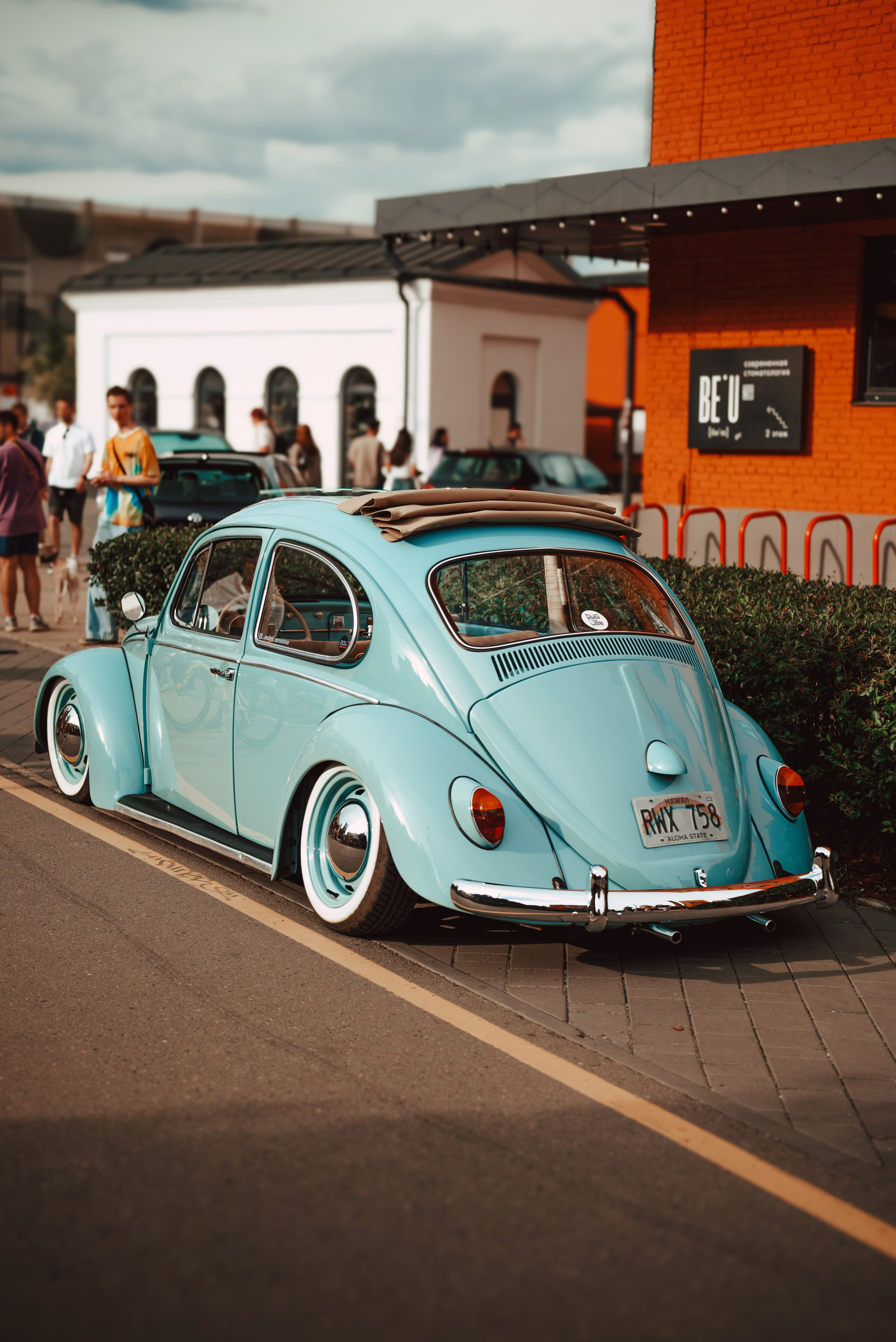 Volkswagen Beetle. DeLorein