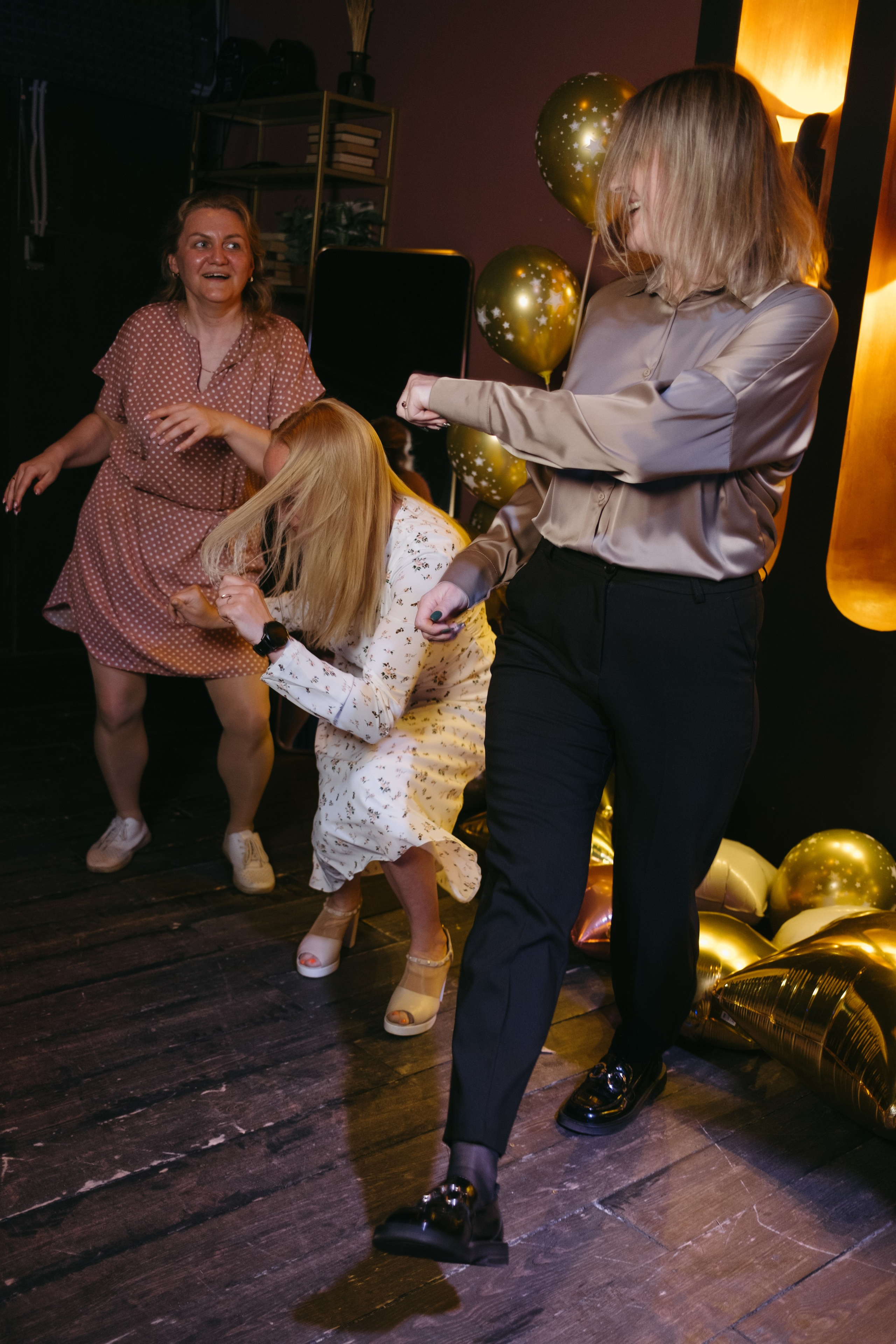 Выпускной 11 класс. Свадебный и репортажной фотограф Денис Ожигин в Краснодаре и Краснодарском крае