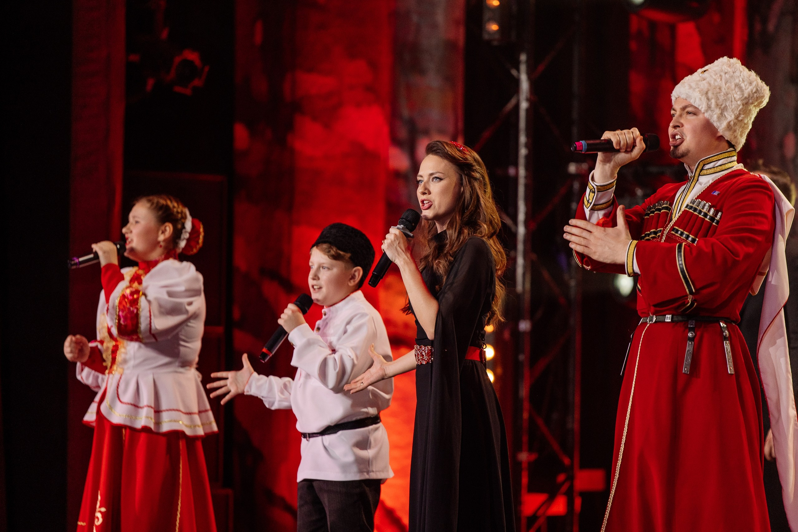 Гала-концерт Фестиваля «МИР» 2025. Александр Ченченко ака Саша Че. Свадебный и репортажный фотограф. Москва