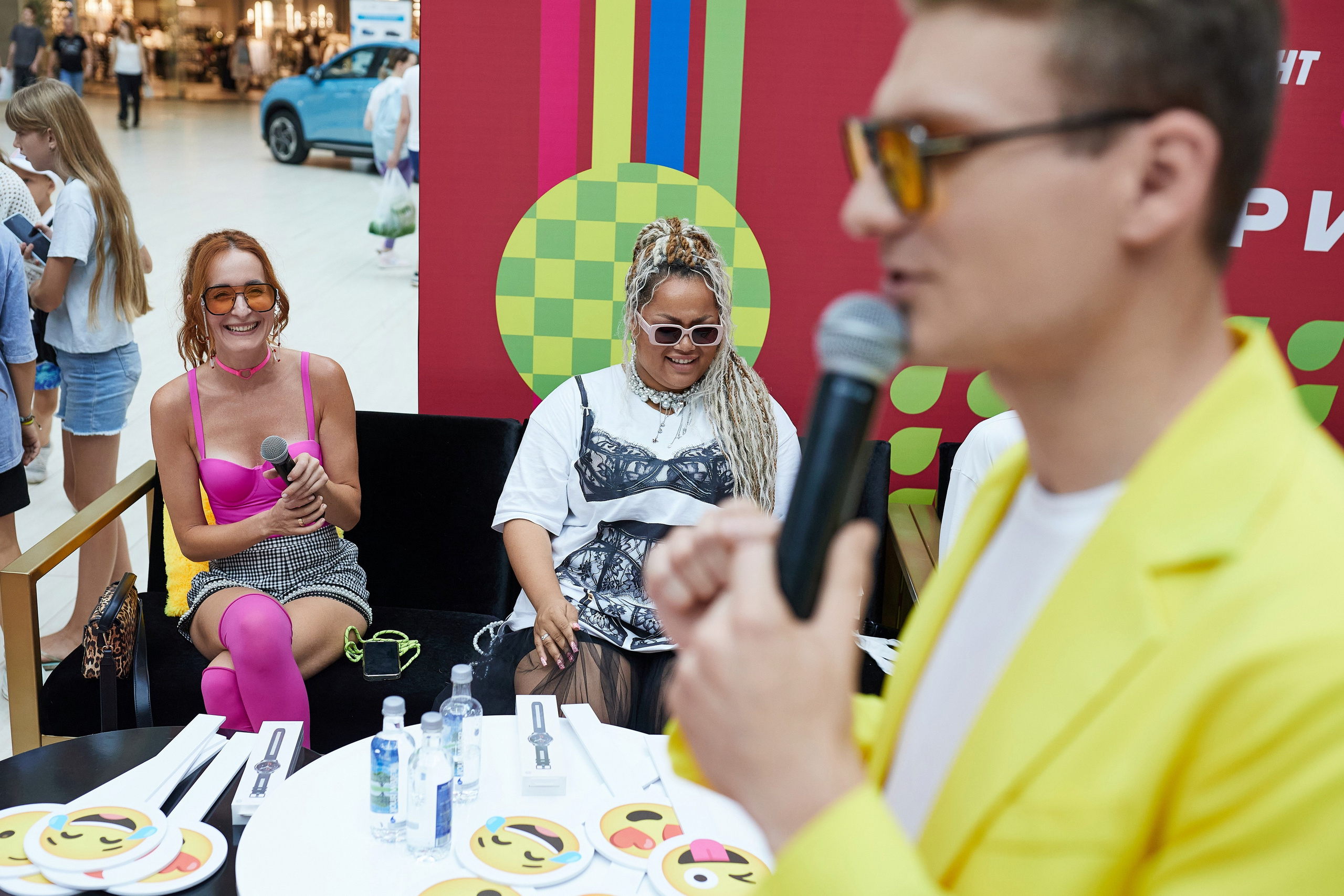 5 элемент-ЯРКИЕ ПОКУПАЮТ ЗДЕСЬ. Репортажный фотограф в Минске. Алексей Матюшков