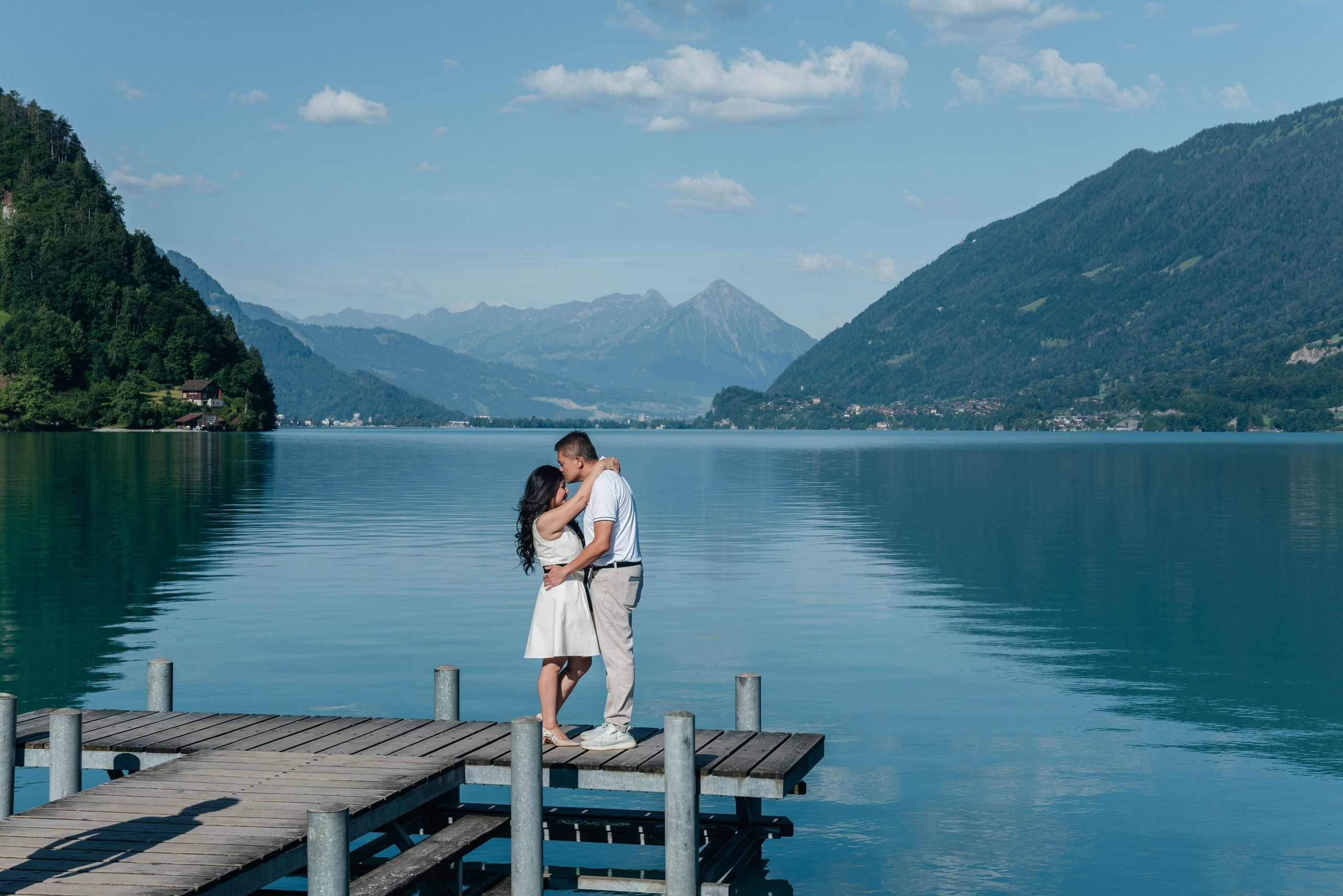 Jon, Michelle, Camille, Gabriel and Hannah (Iseltwald, Suisse). Photographe en Suisse et en Europe Anna Alekseenko