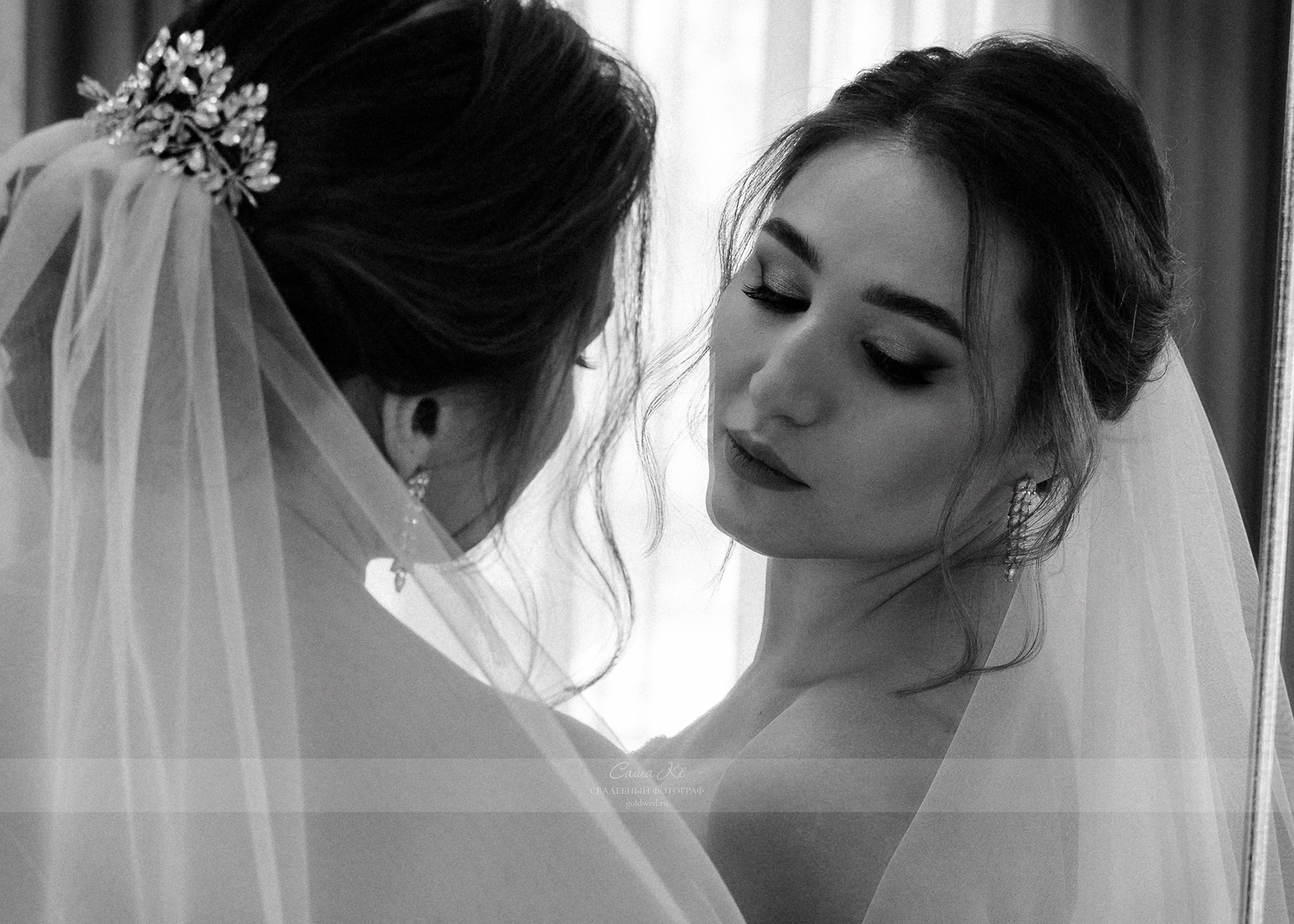 Свадебная фотосессия С&А на Садовой, 19. Свадебный, семейный и event фотограф в Новосибирске и Новосибирской области Саша Кё