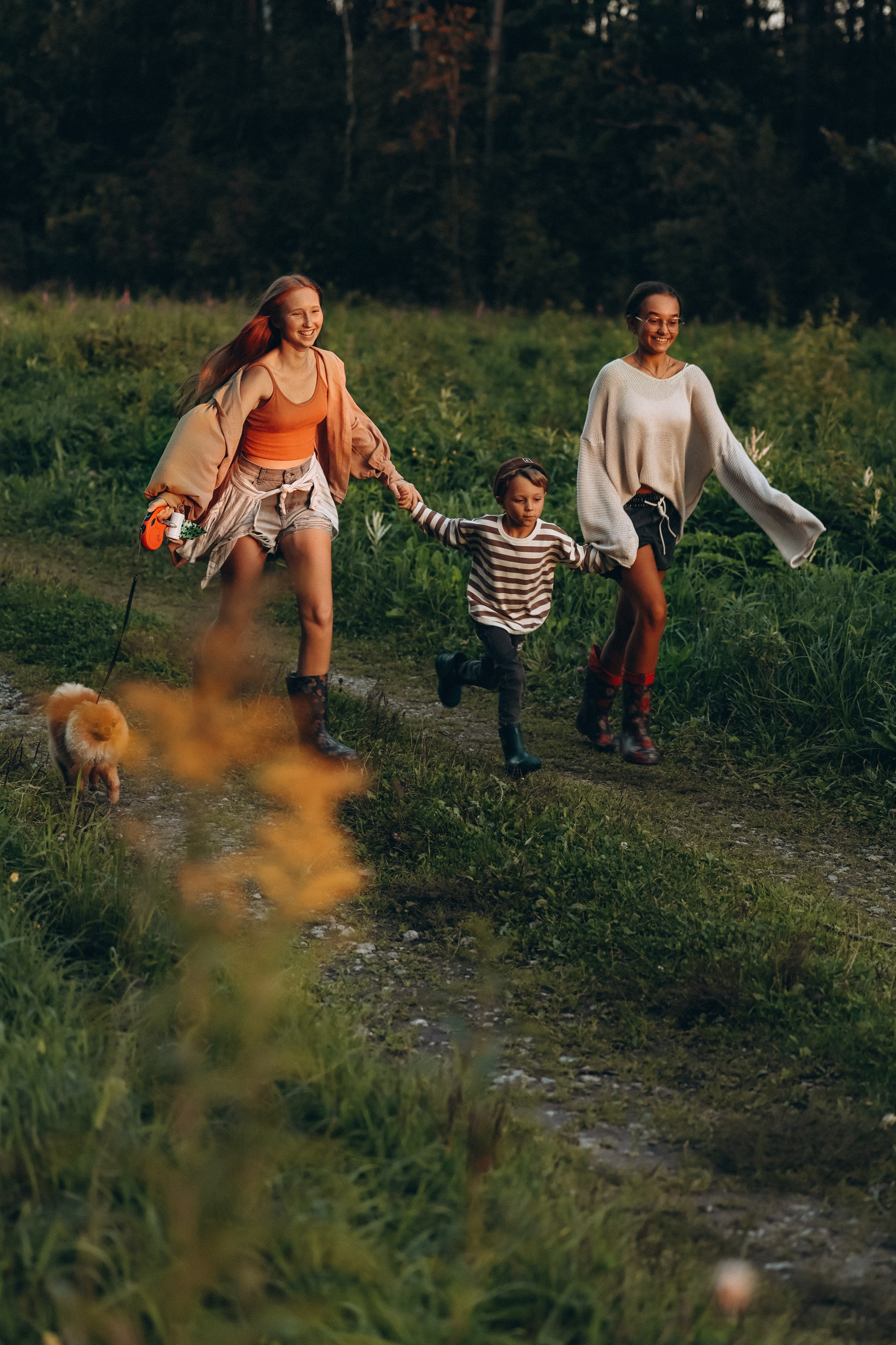 Я Лена — семейный фотограф в стиле Лайф Москва и Подмосковья: Балашиха, Пушкино, Щелково, Домодедово, Дмитров. Я за эмоции и любовь
