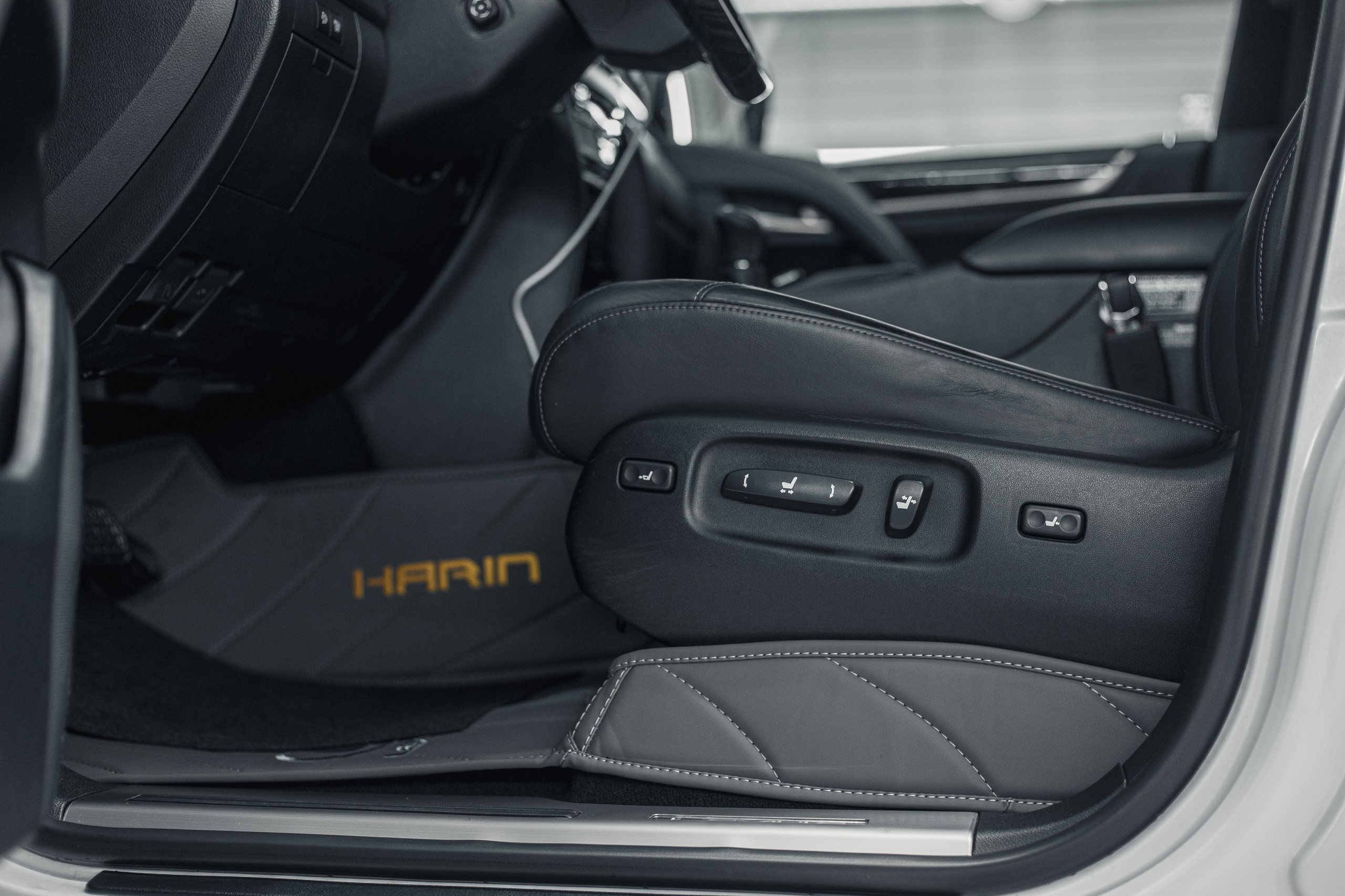 Lexus LX570. Авто Видеограф/фотограф в Иваново для Вашего бизнеса