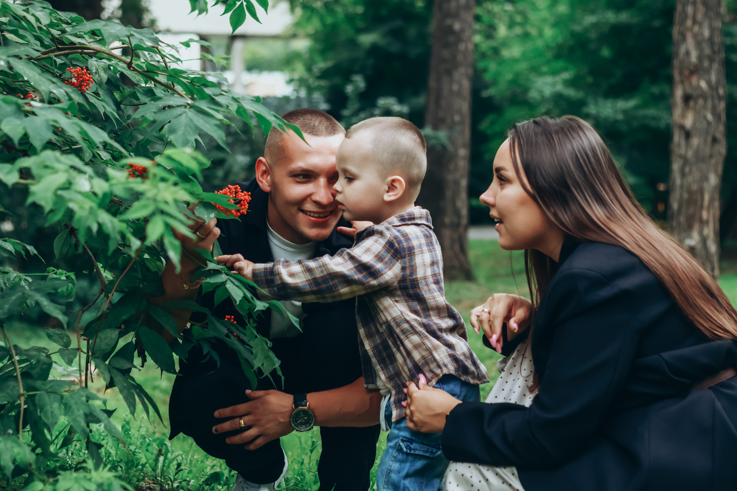 Семейная фотосессия в летнем парке, Екатеринбург. Фотограф в Екатеринбурге Пойгина Елена