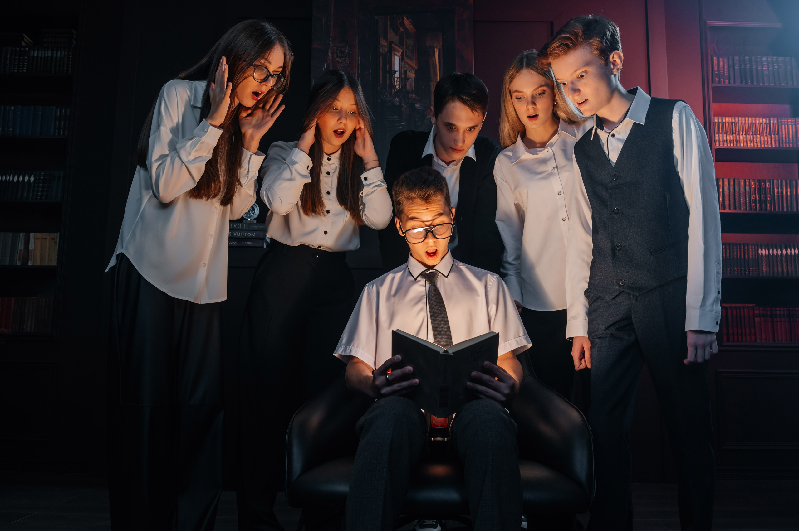 Старшие классы. Современные выпускные альбомы в Новосибирске