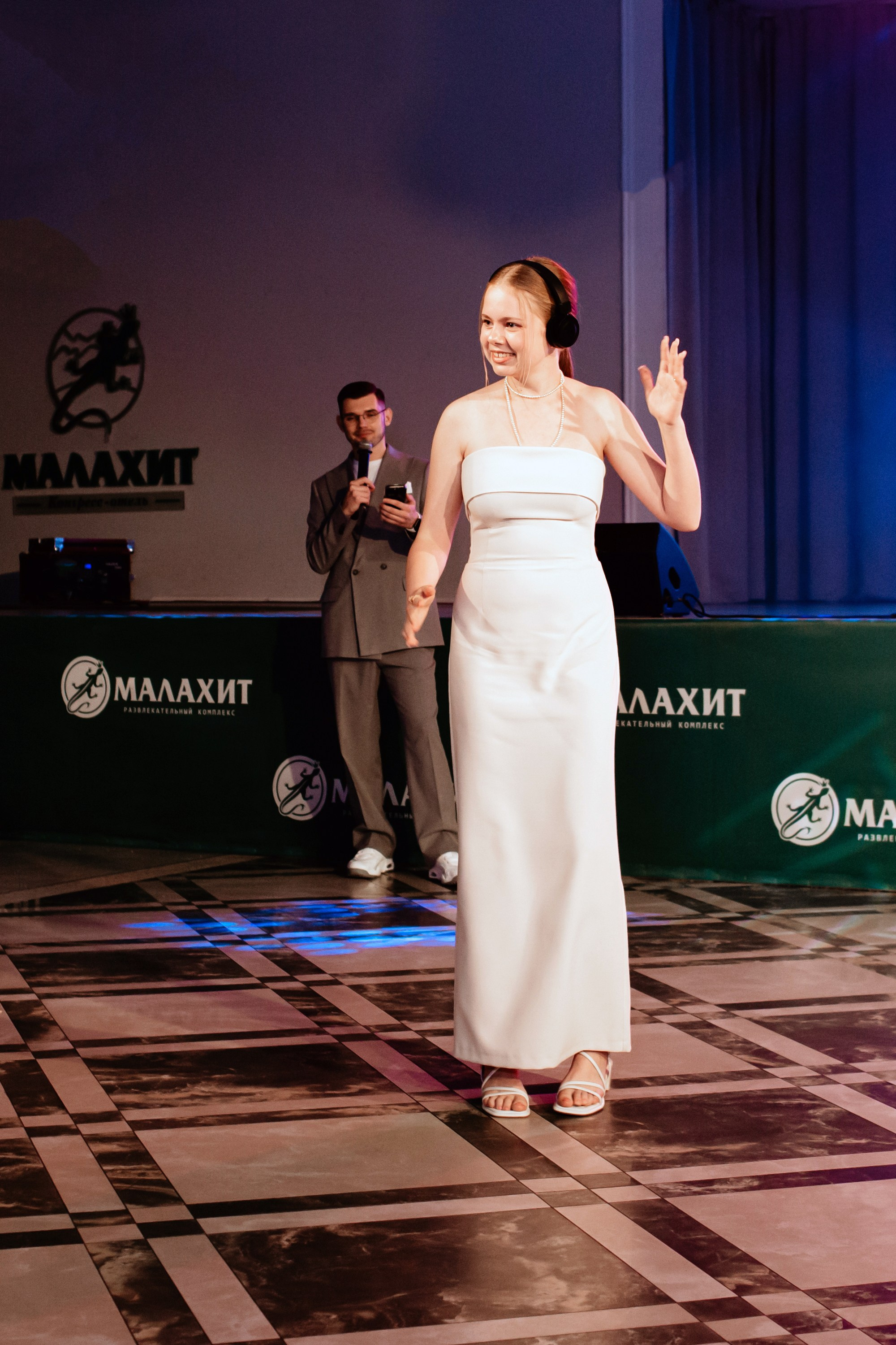 Выпускной 2025 (9класс) 124 школа. Фотограф в Челябинске Ополихина Анна