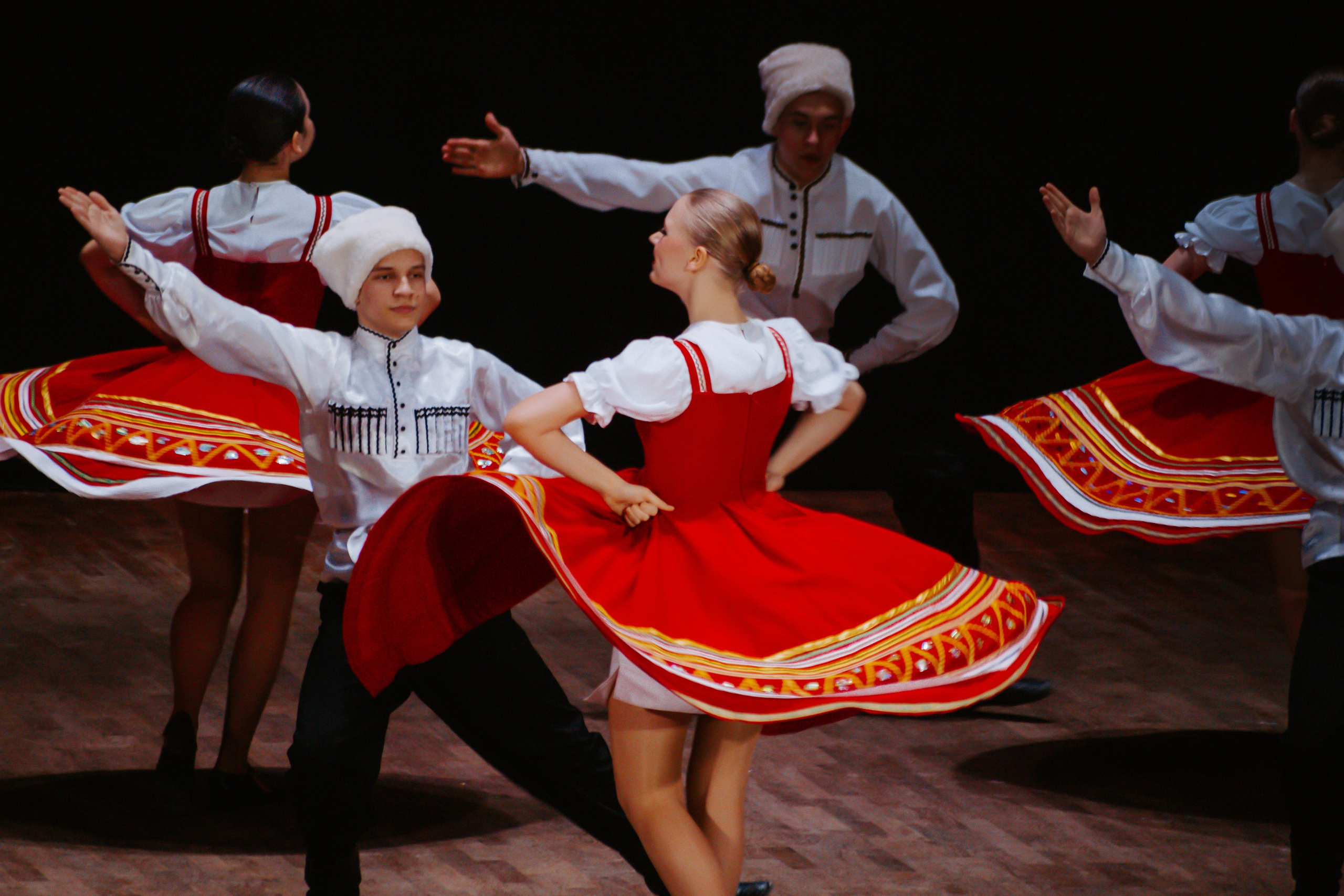 «Уральский сувенир». Концерт танцевальной студии. Фотограф в Челябинске Ополихина Анна