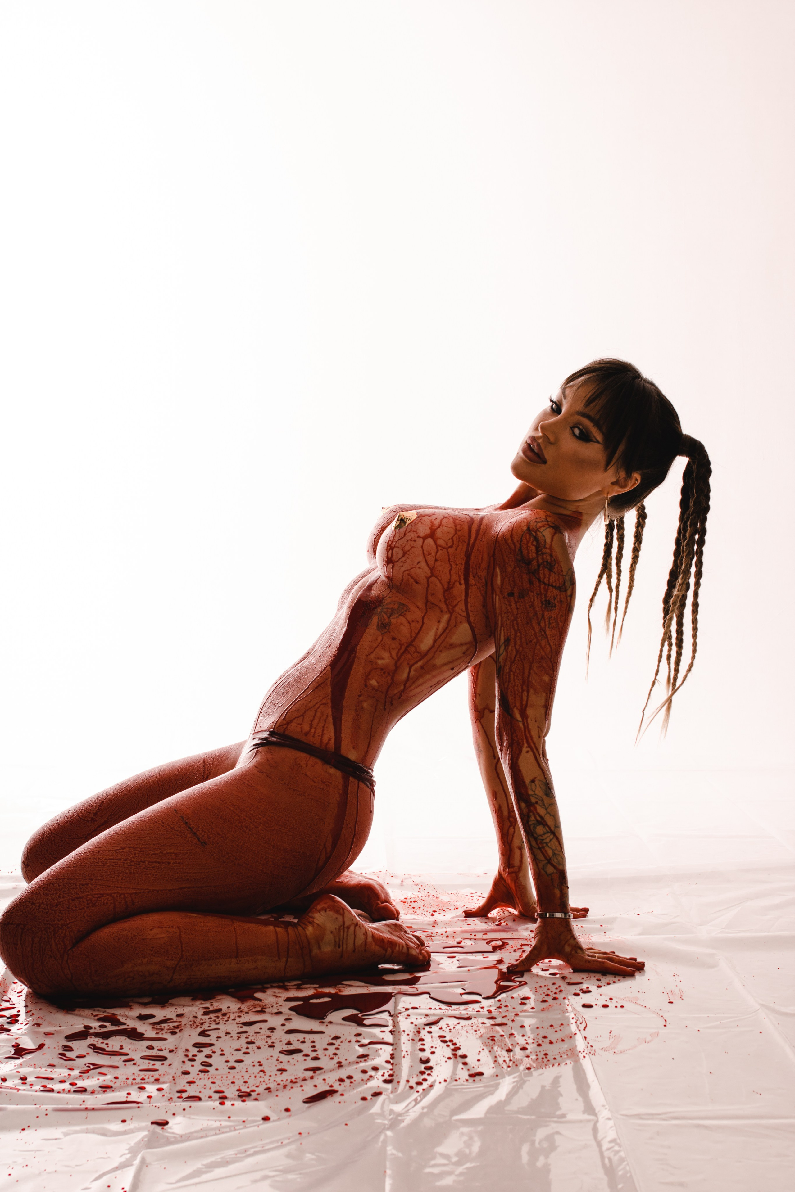 Bloody party. Фотограф и контент-maker Диля Голубникова | Москва