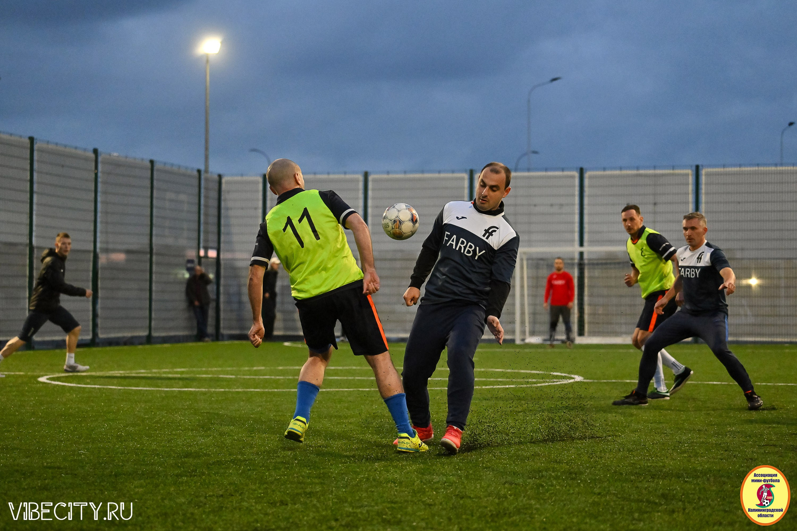 ИГРЫ МИНИ-ФУТБОЛЬНОЙ ЛИГИ. VIBECITY.RU Вайб Сити Ру Фоторепортажи Фотоотчеты Калининград
