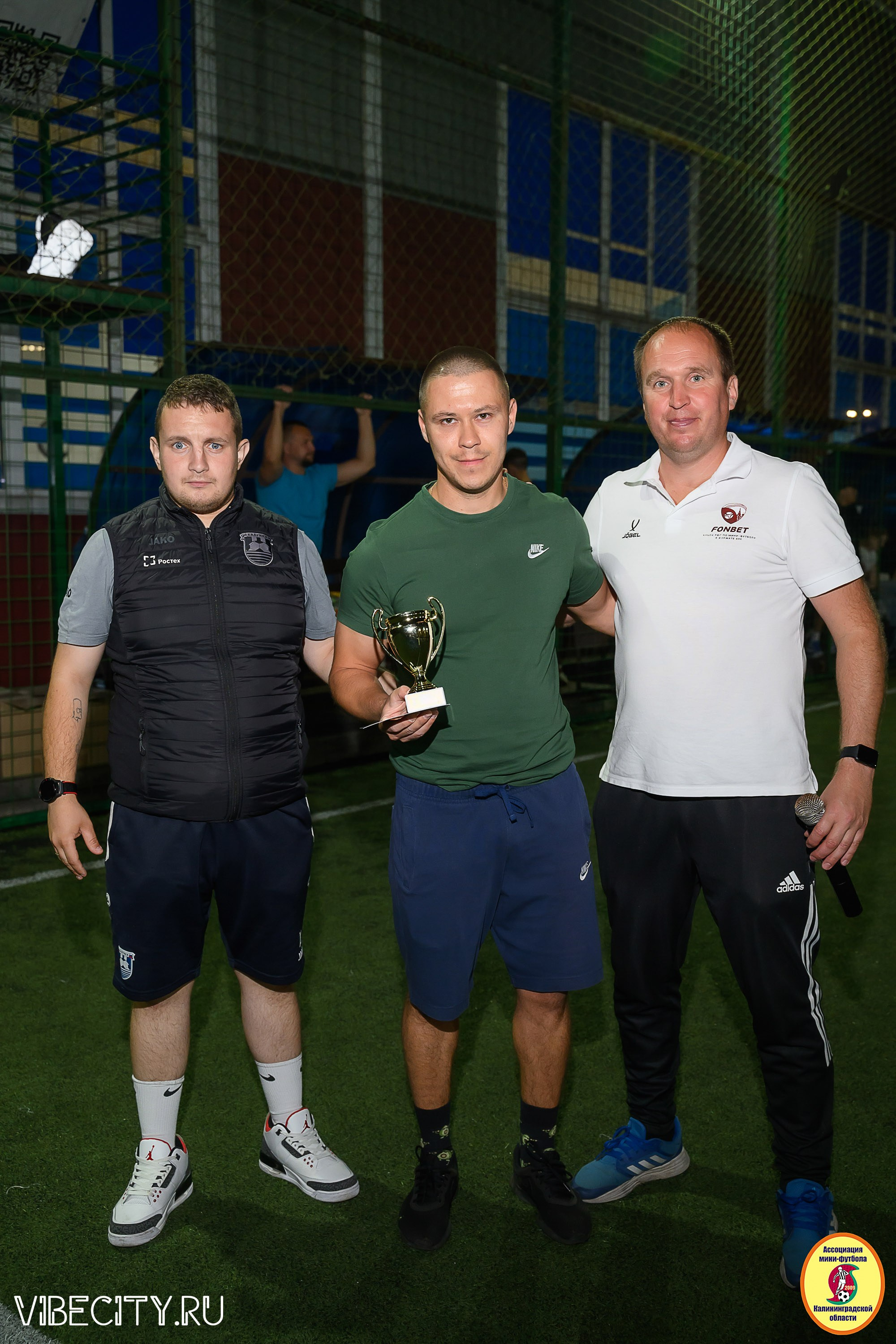 ФИНАЛЬНЫЕ ИГРЫ КУБКА МИНИ-ФУТБОЛЬНОЙ ЛИГИ И КУБКА КОРПОРАТИВНОЙ МФЛ 2025. VIBECITY.RU Вайб Сити Ру Фоторепортажи Фотоотчеты Калининград