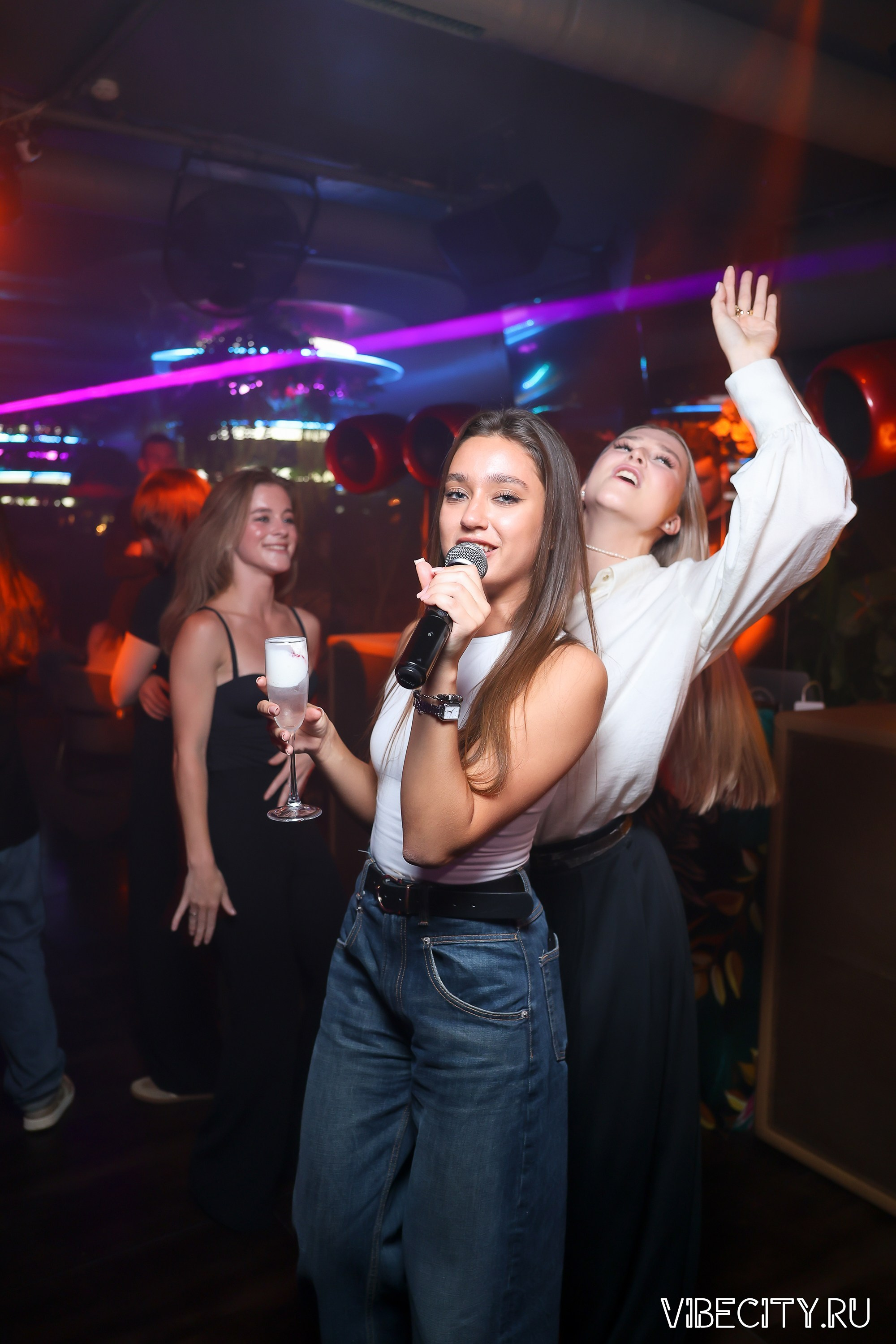 DOUBLE U. VIBECITY.RU Вайб Сити Ру Фоторепортажи Фотоотчеты Калининград