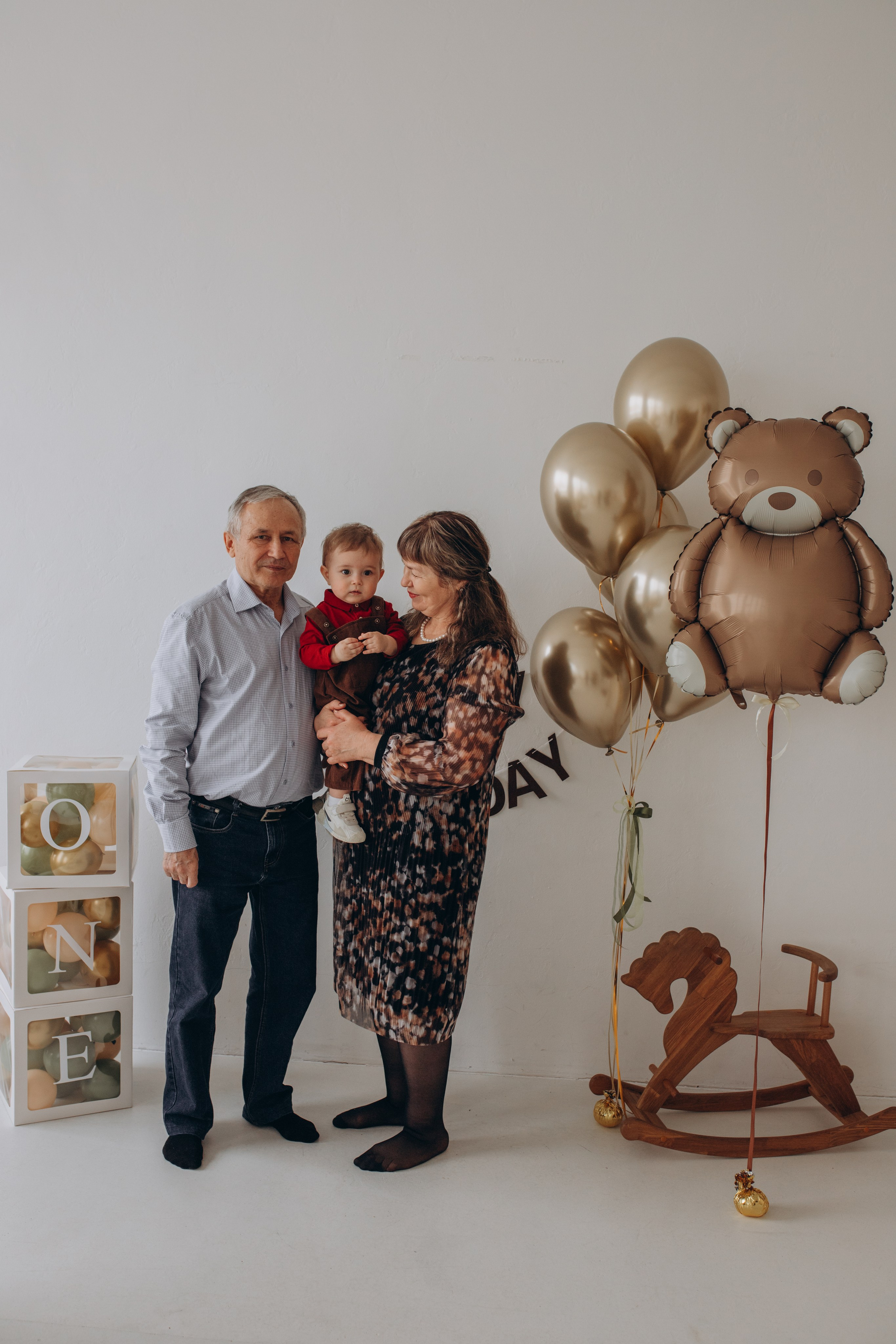 Альберту 1 годик. Семейный фотограф в Санкт-Петербурге Виктория Кучерова