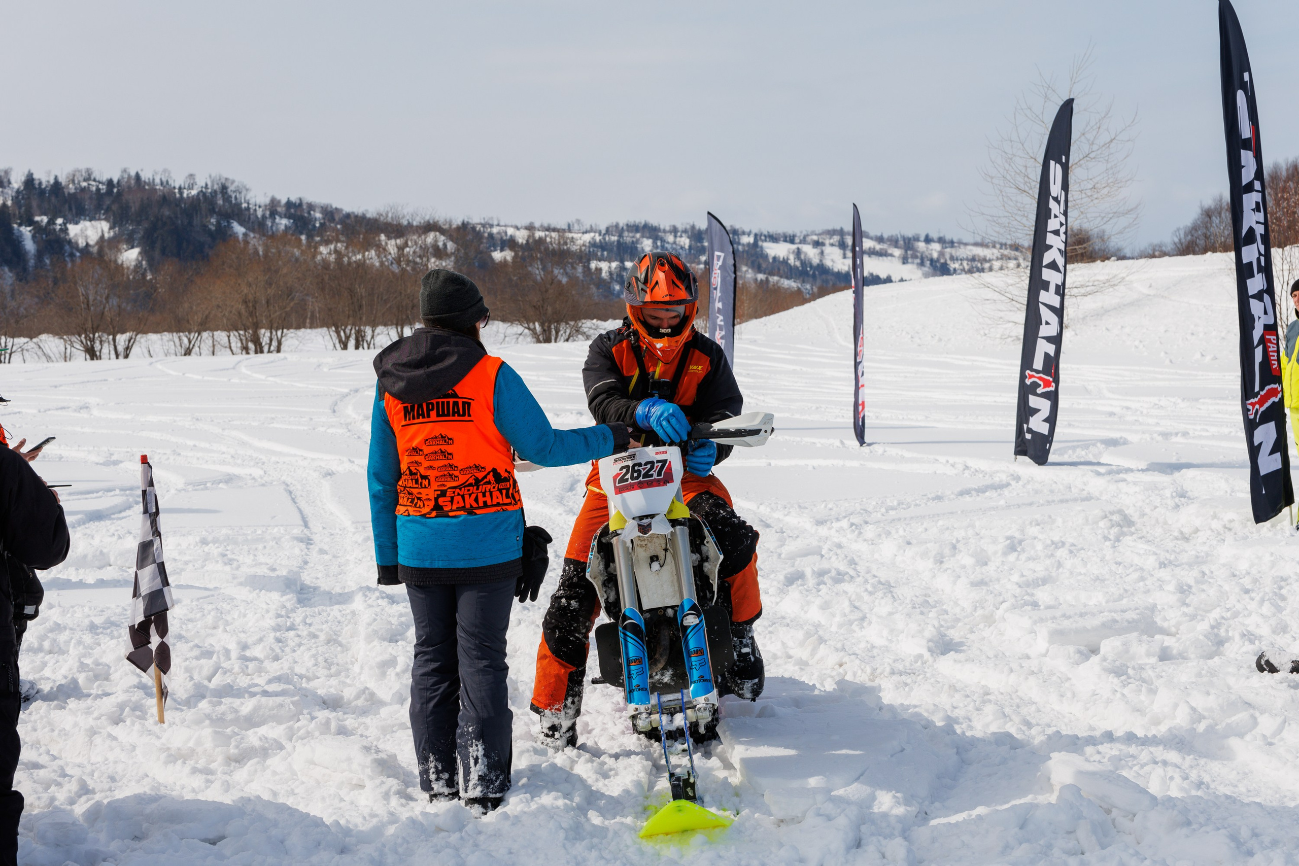 Чемпионат Экстрим Эндуро на сноубайках. Свадебный, семейный и репортажный фотограф в Южно-Сахалинске Артур Петросян
