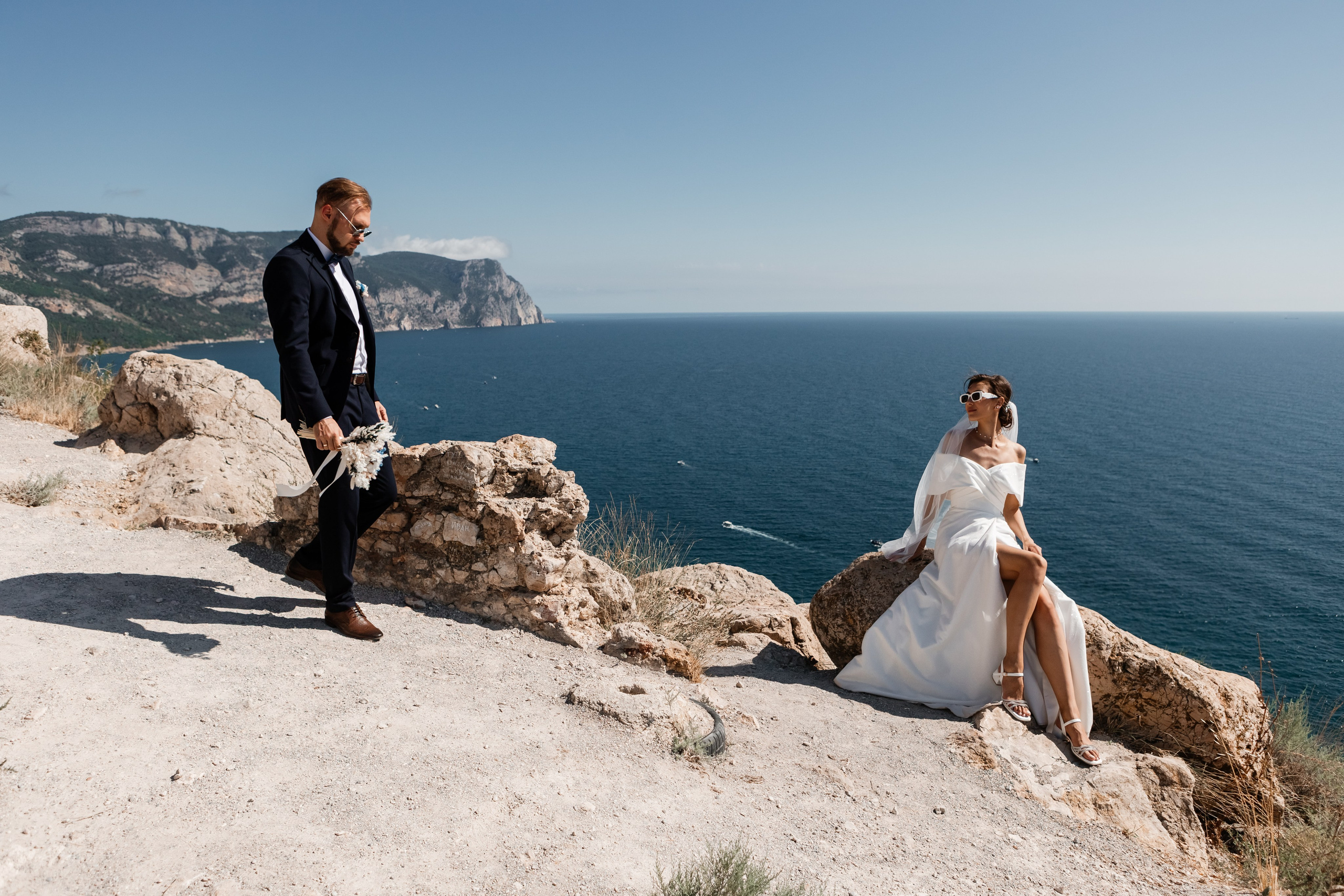 Свадебная съёмка в Балаклаве в крепости Чембало. Свадебный фотограф, фотосъемка в Крыму, Севастополе, Симферополе, Ялте