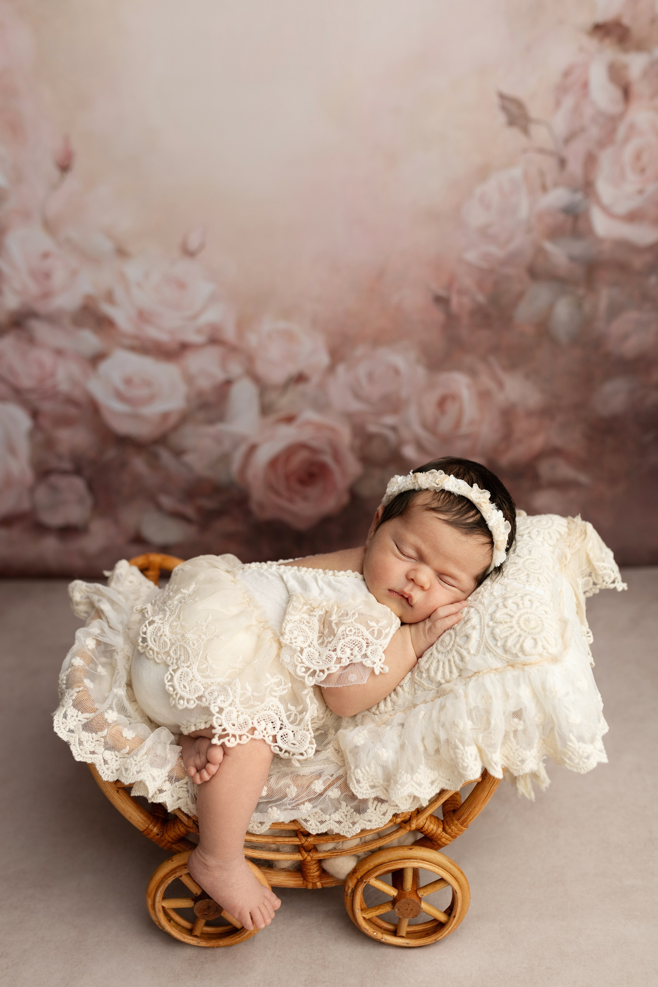 София. Лилия Алтухова — фотограф новорожденных в Москве и области