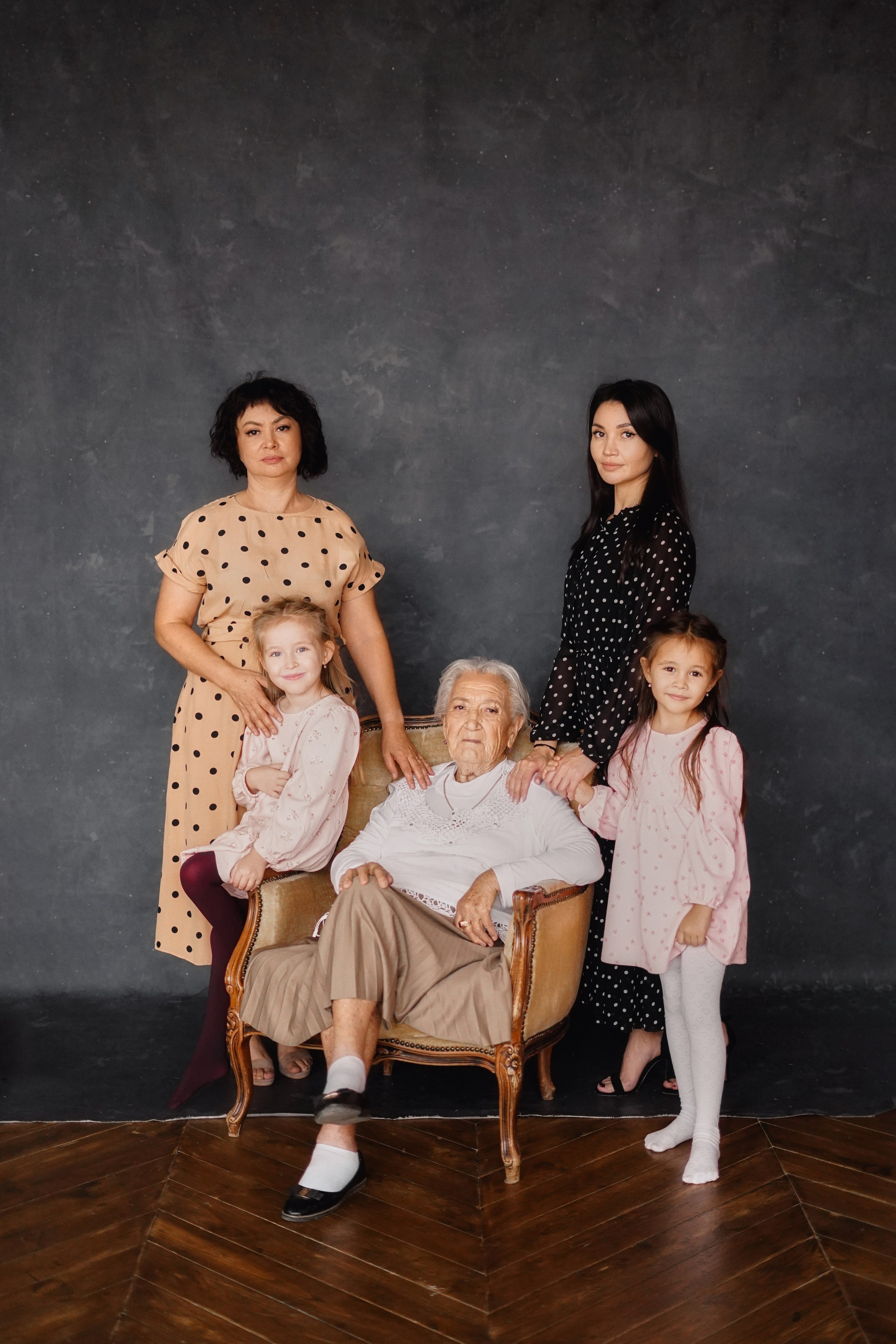 Нина Арина Нелли и николь. Фотограф Валерия Крахмалева