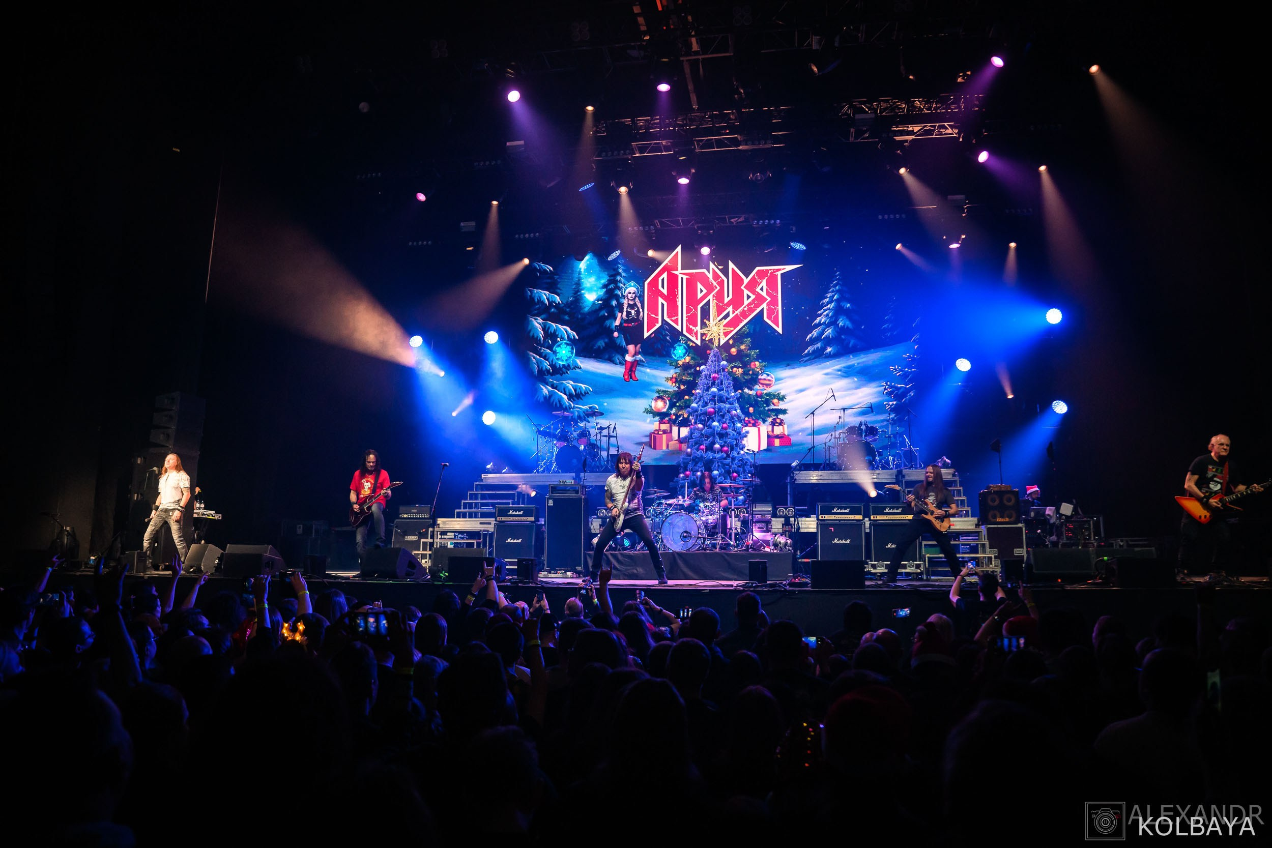 Фоторепортаж с Метал-Елки 2026. Концертный и театральный репортажный фотограф в Москве Александр Колбая