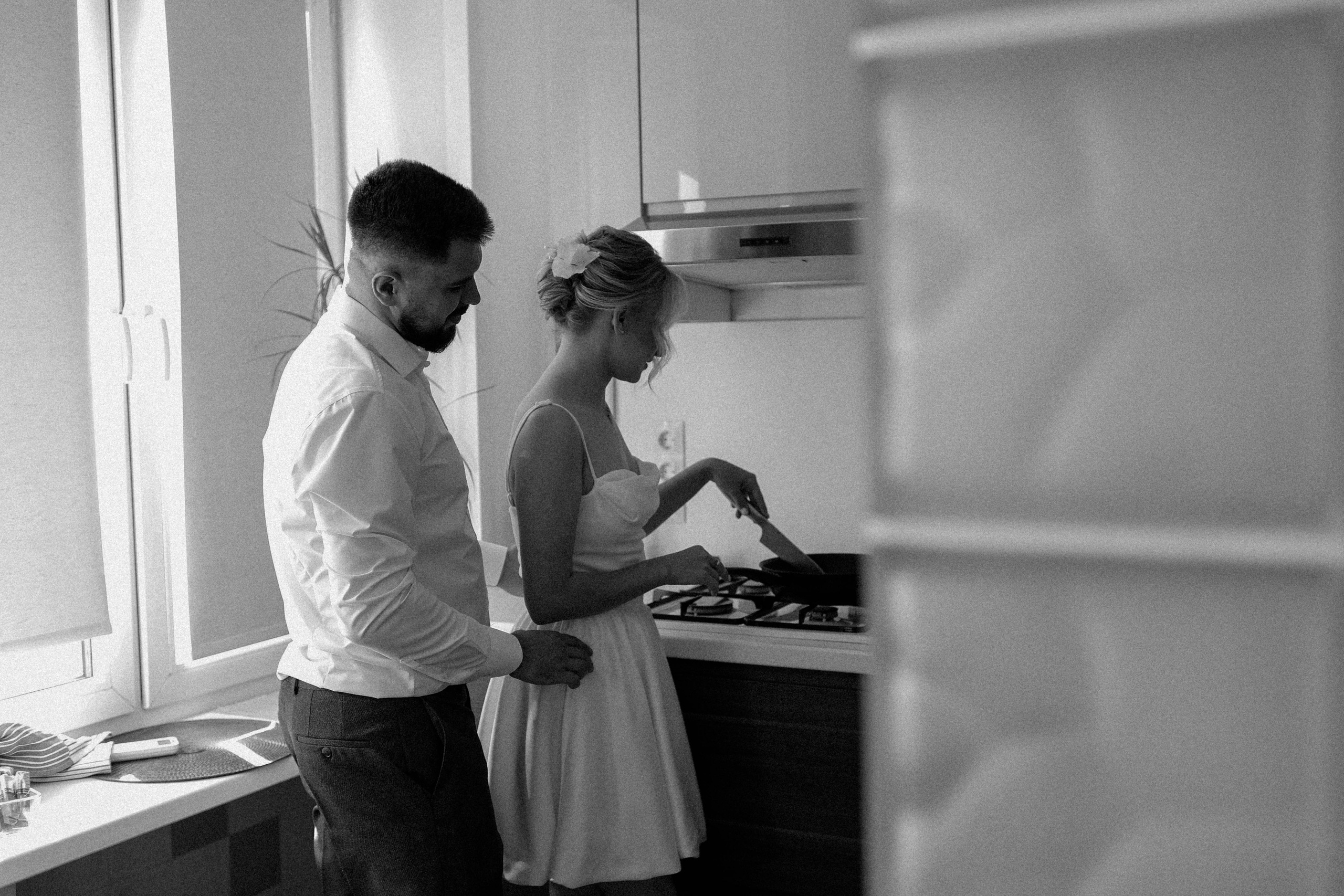 Wake each other up in the morning. Свадебный фотограф FOTOKEYT