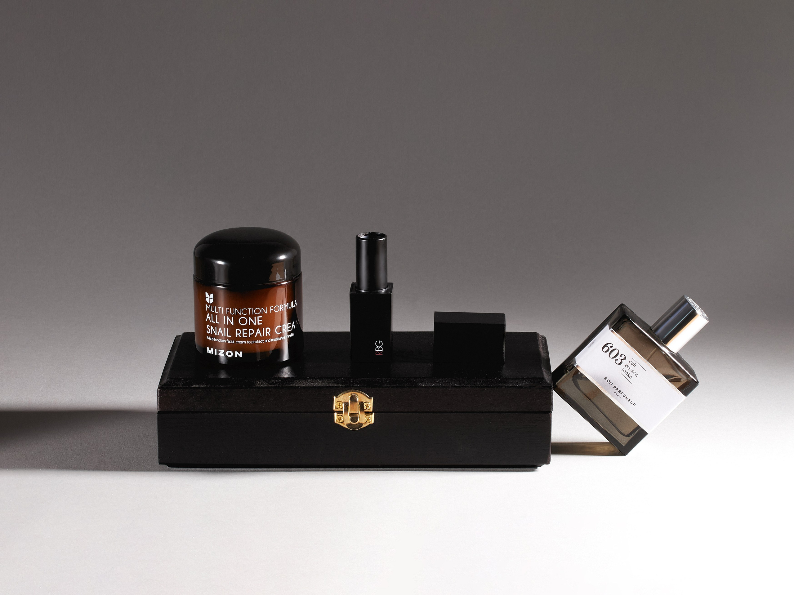 Съёмка для производства премиум-упаковки «Эстетис» — Полина Юрина, Екатеринбург. Юрина Полина, фотограф из Екатеринбурга