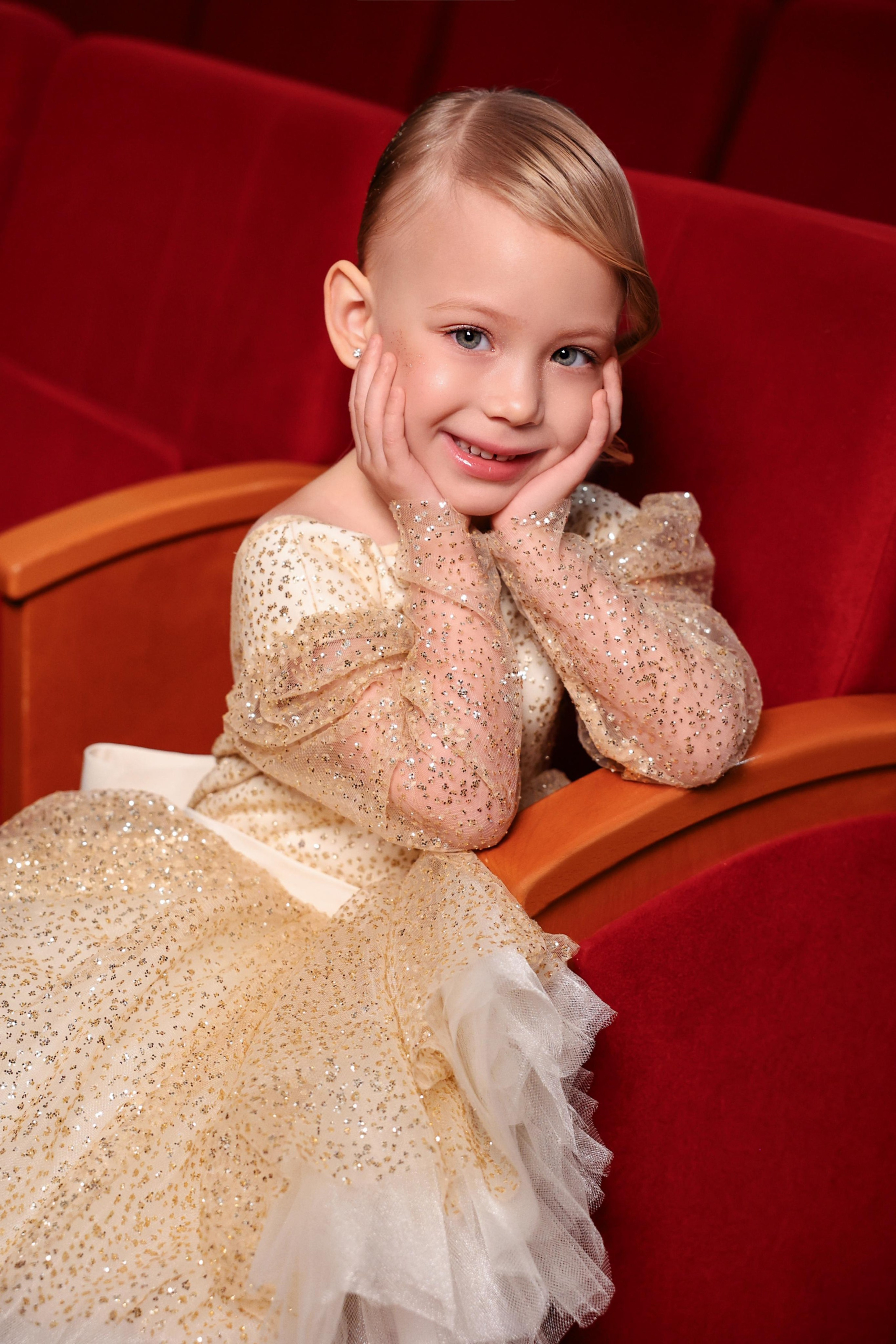 EVA. Модельная студия MIA Models