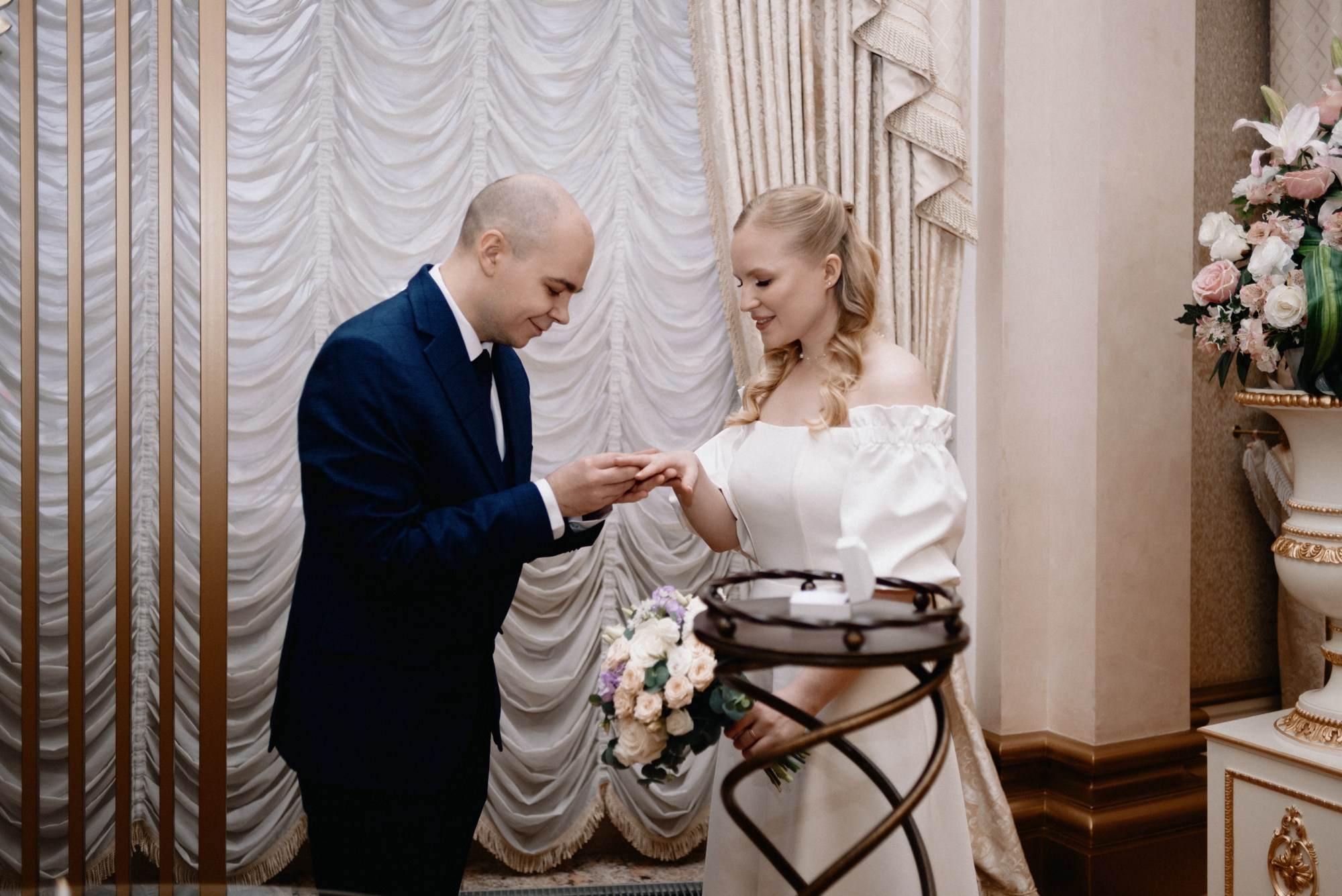 Торжественная регистрация Максима и Лизы в Тюменском ЗАГСе